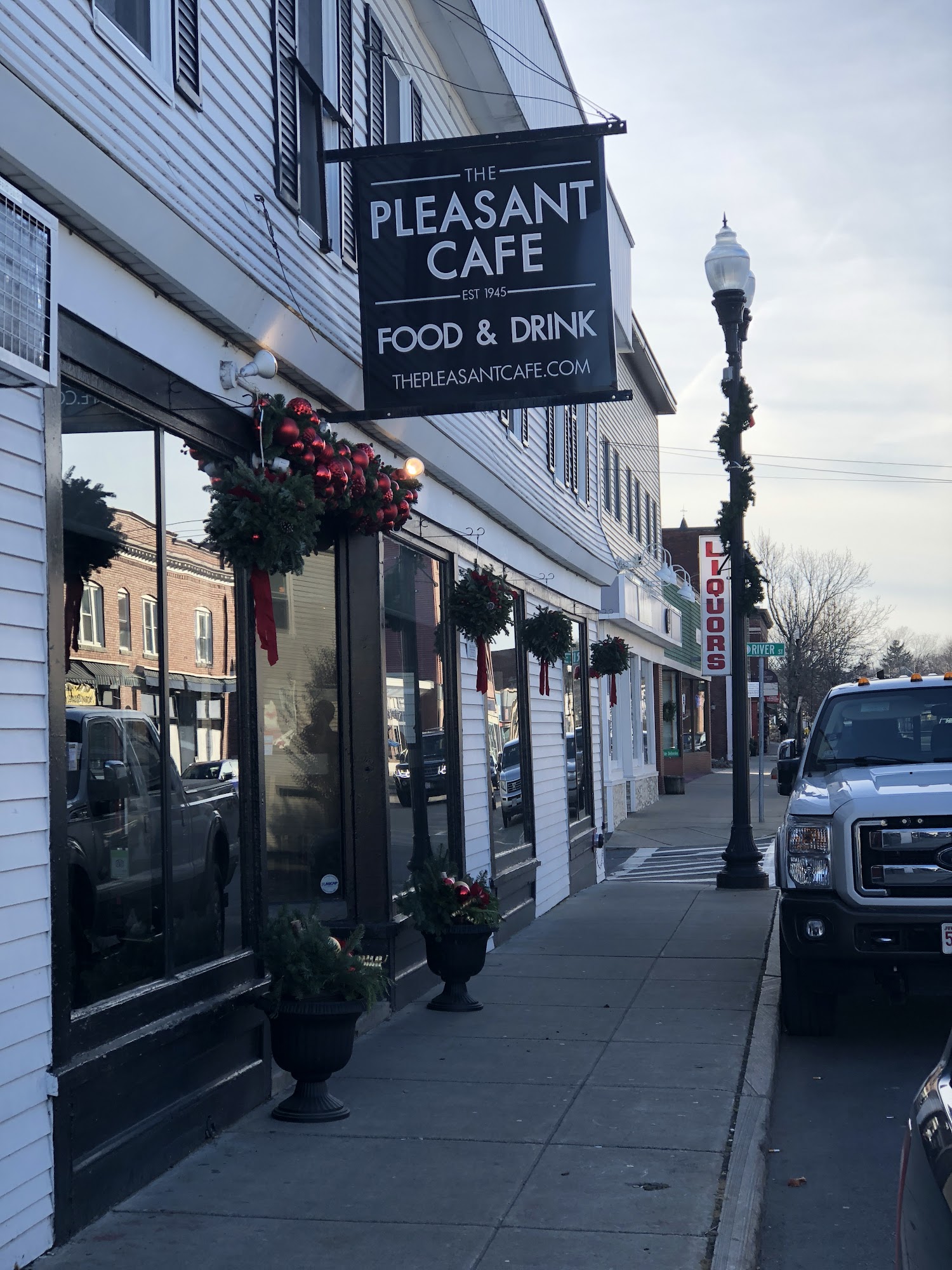 The Pleasant Cafe