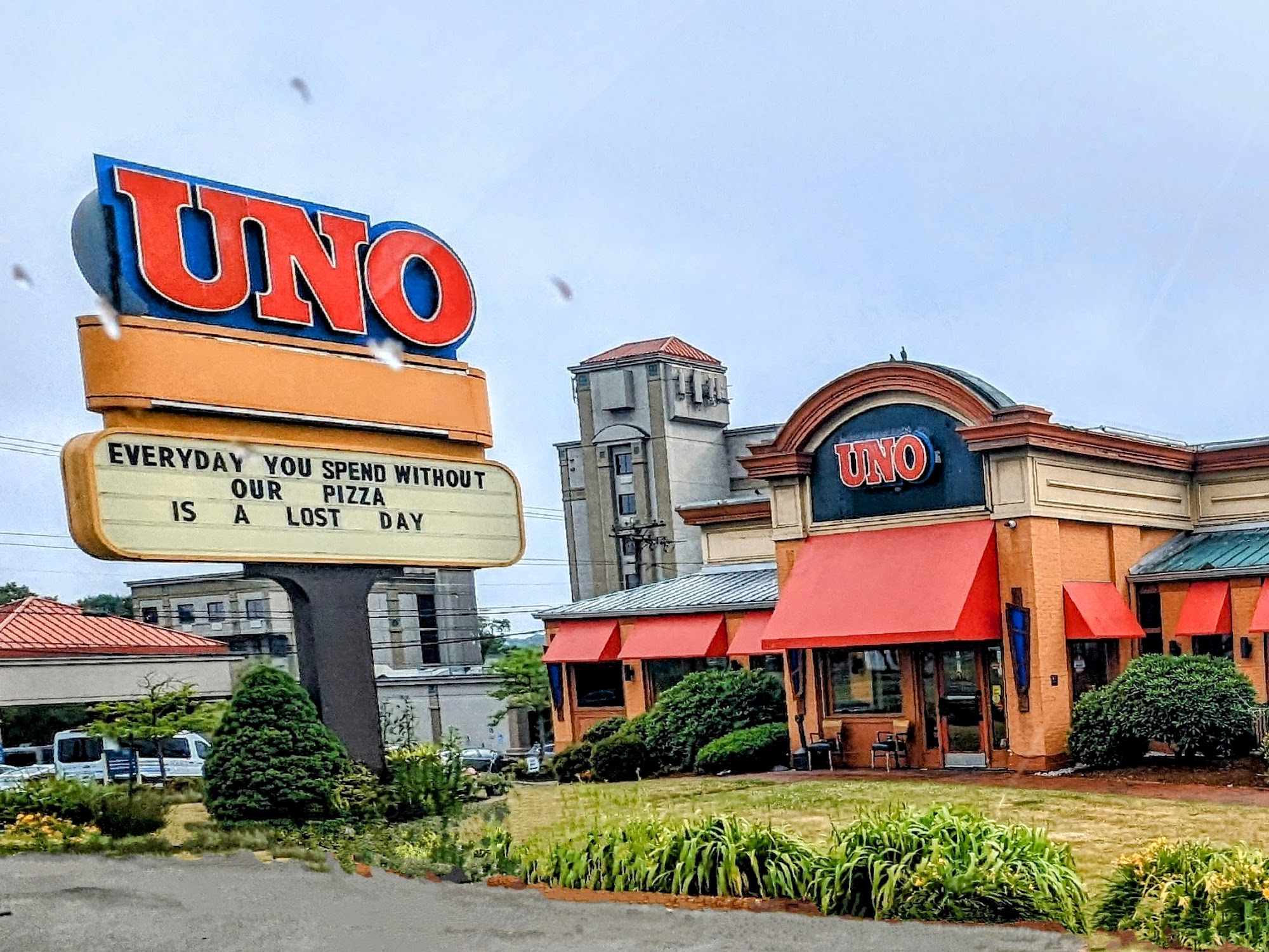 UNO Pizzeria & Grill