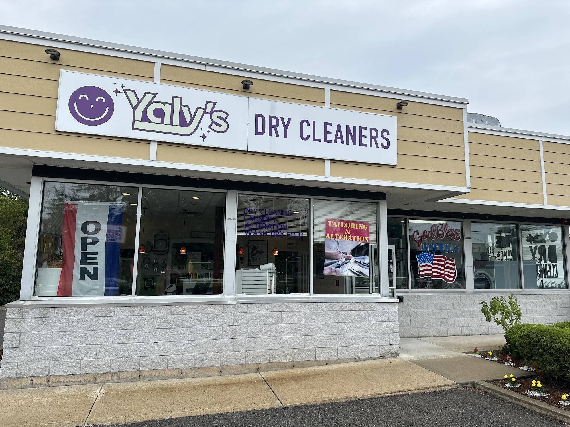 Yaly's Dry Cleaners