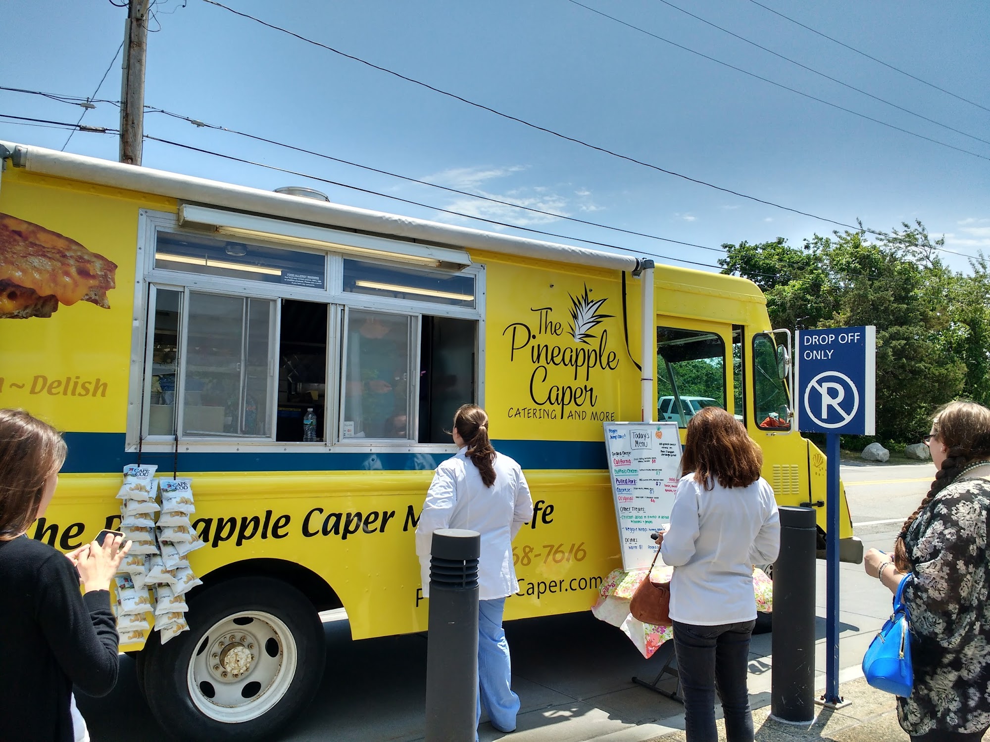 Pineapple Capers Food Truck