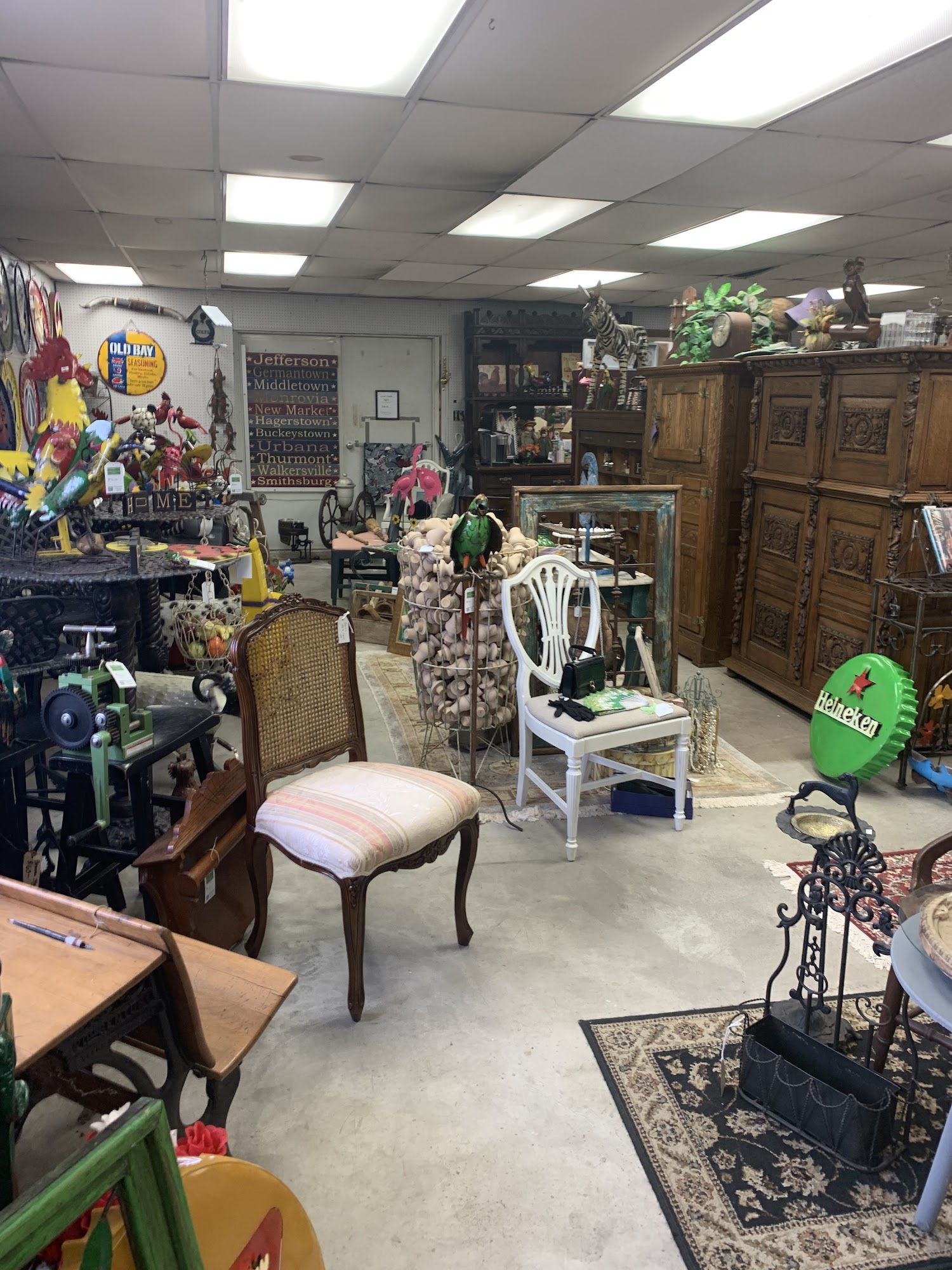 Chris Wolfe Antiques @ Hollyhock Farm