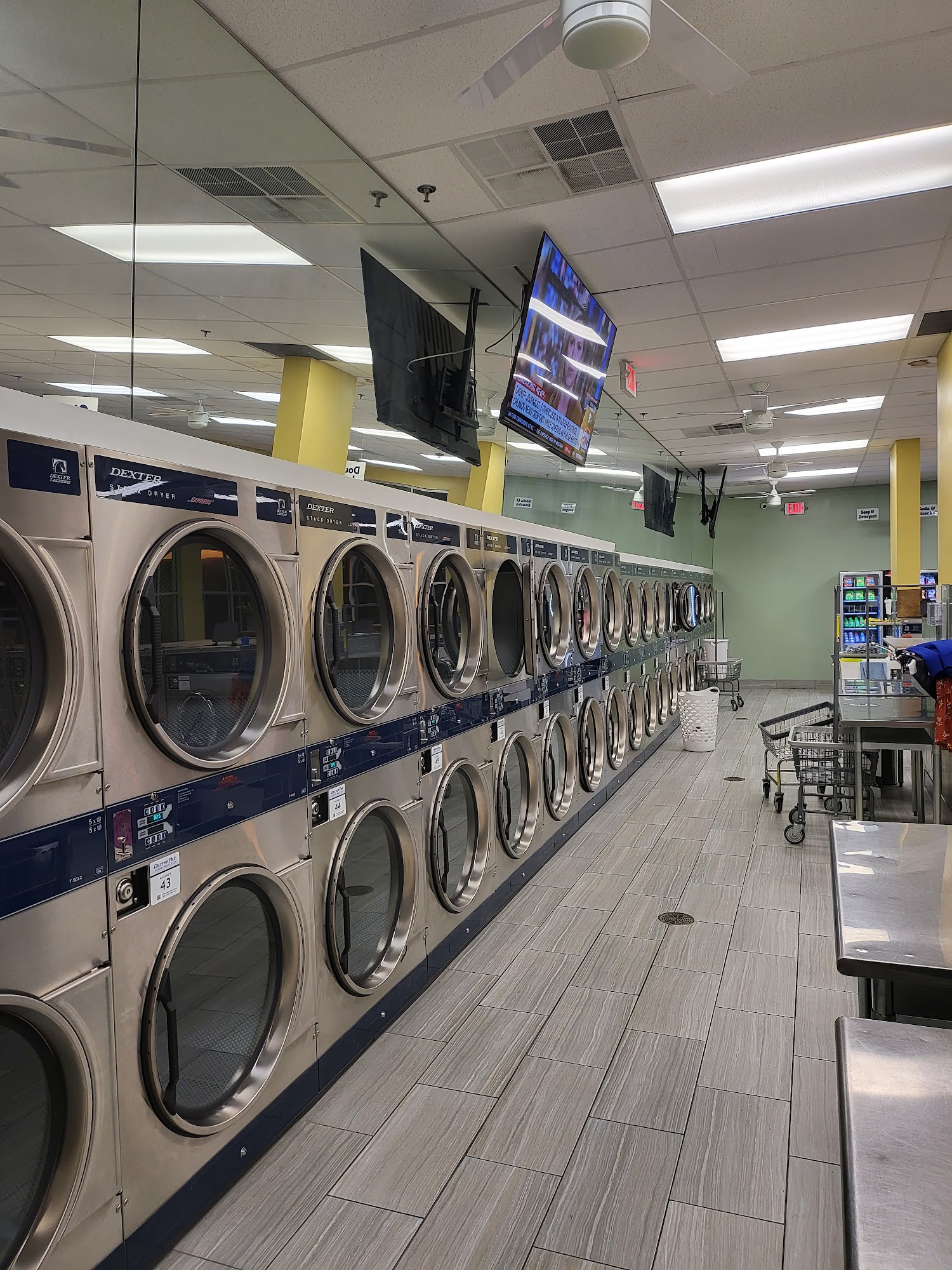 Ultra Clean Laundromat