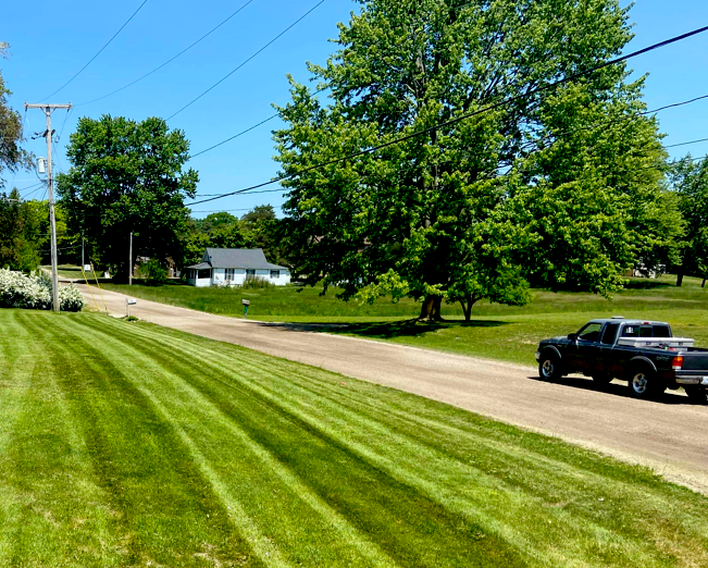 Oiler’s Lawn Care LLC 107 Grant Ave, Alma Michigan 48801