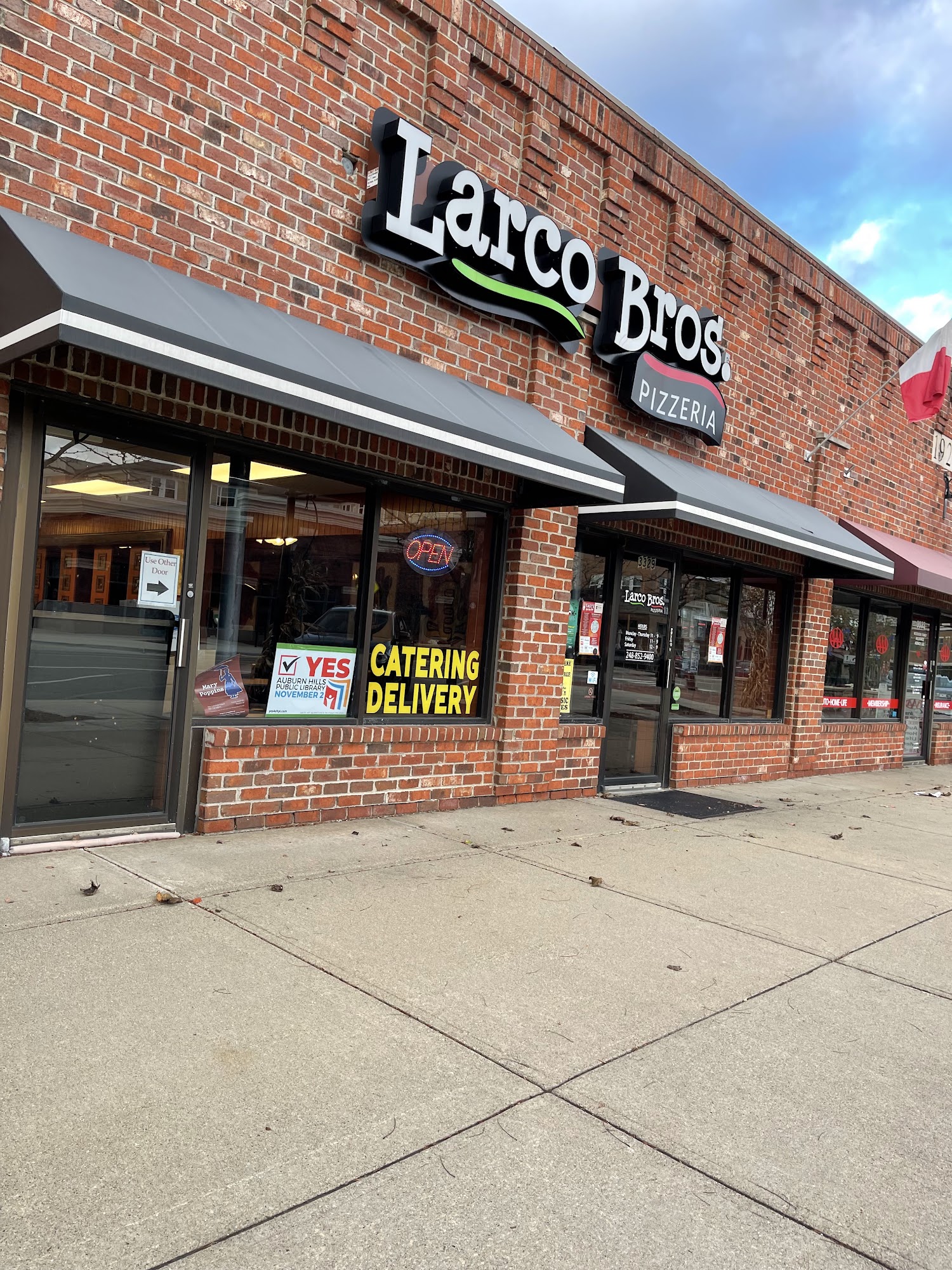 Larco Bros. Pizza