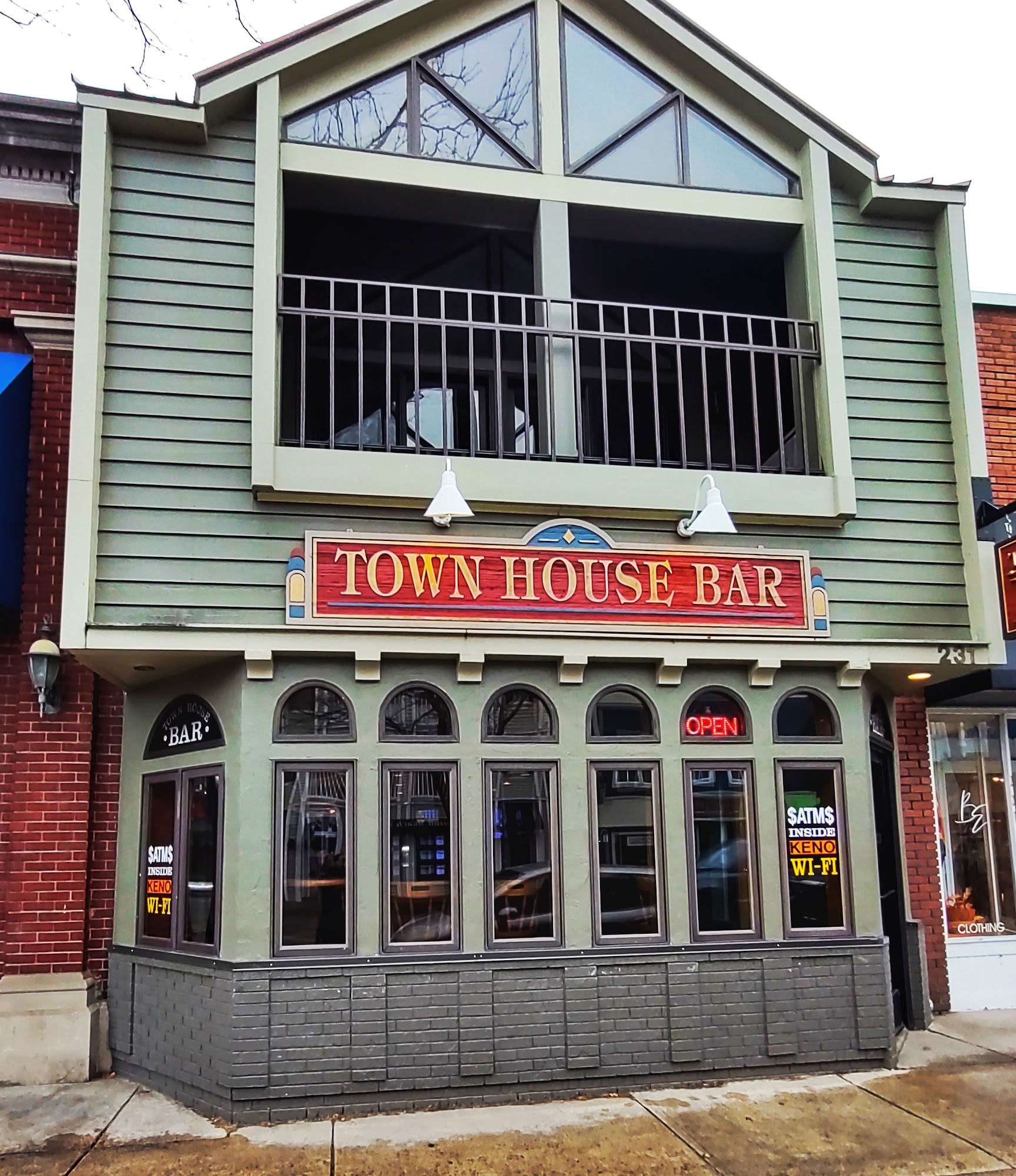 The Town House Bar