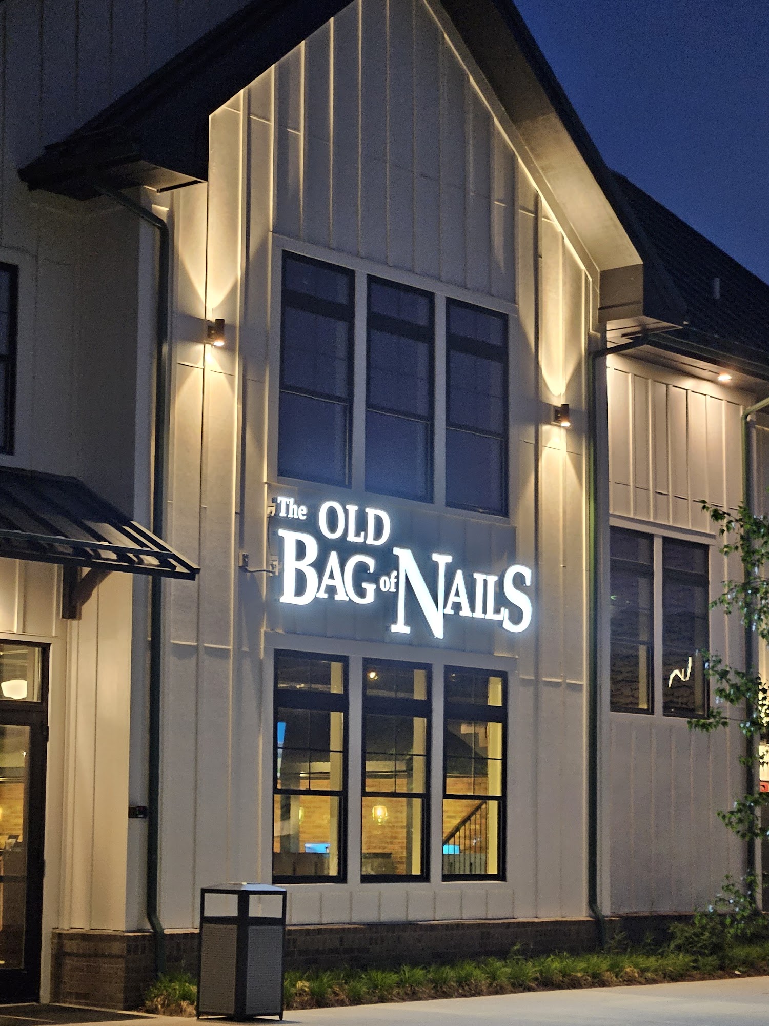 The Old Bag of Nails Pub - Lansing