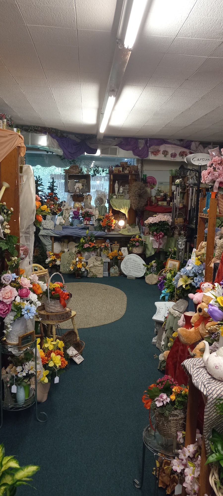 Creative Expressions Flowers and Gifts 3295 Main St, Marlette Michigan 48453