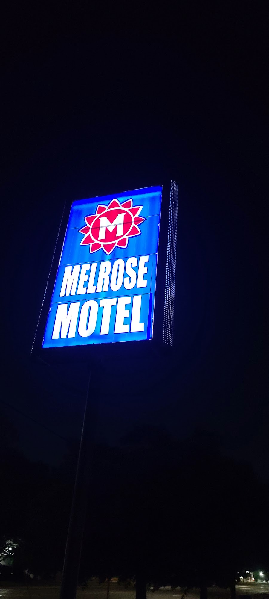 Melrose Inn & Suites