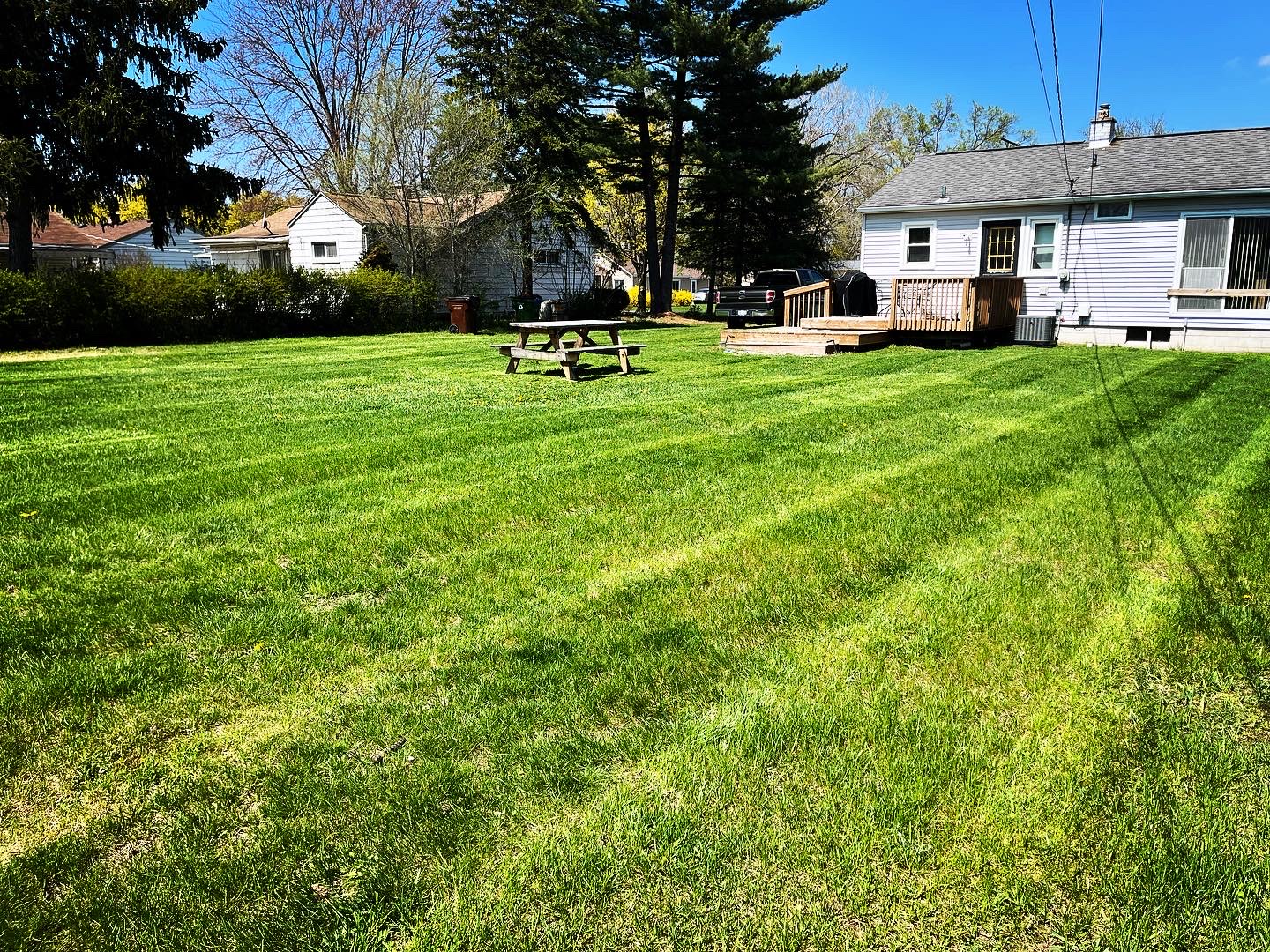 GreenScape Lawn Maintenance