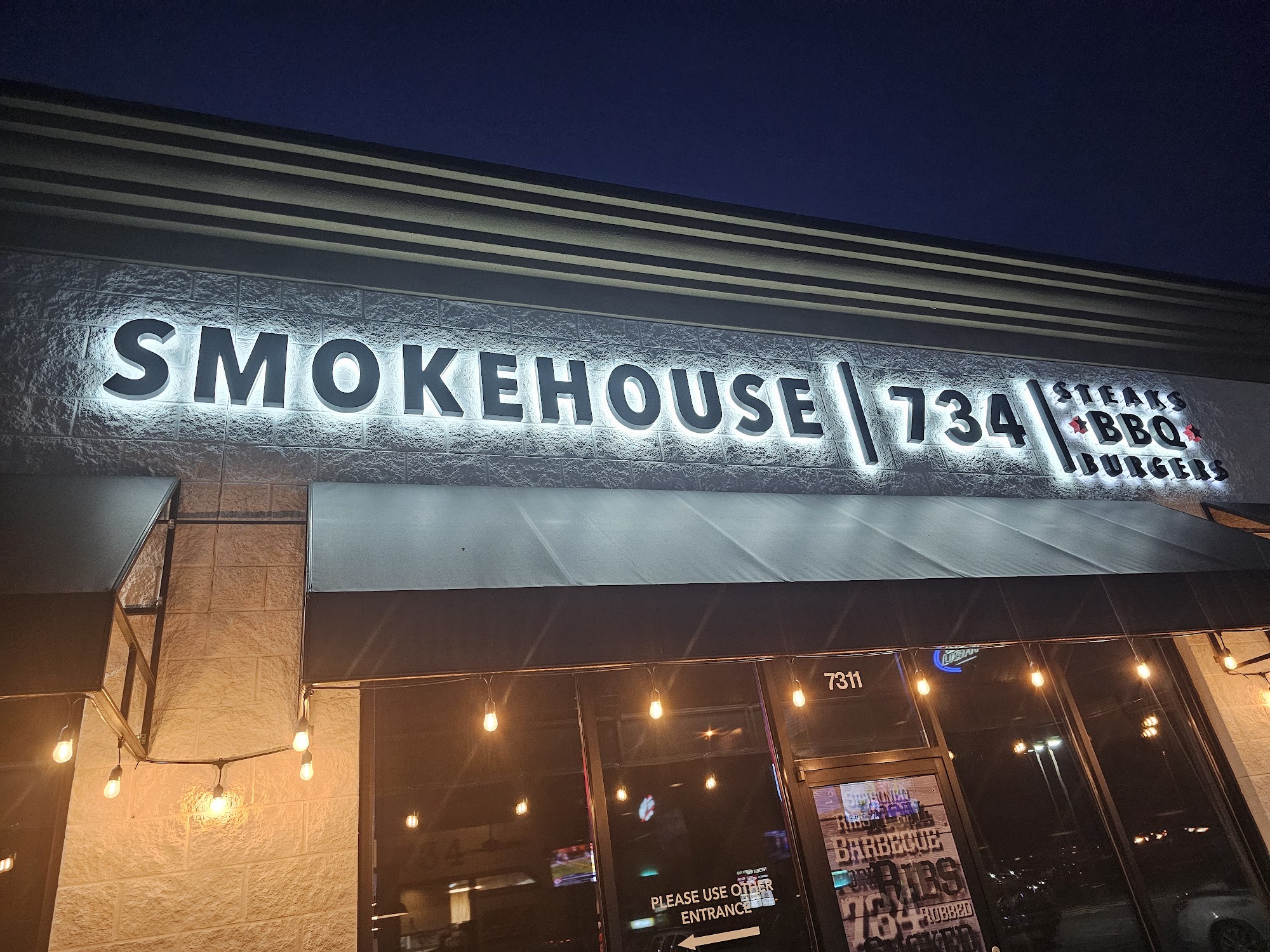 Smokehouse | 734