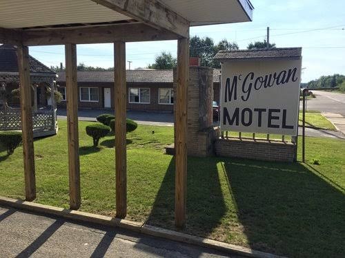 Mc Gowan's Family Motel-Restaurant