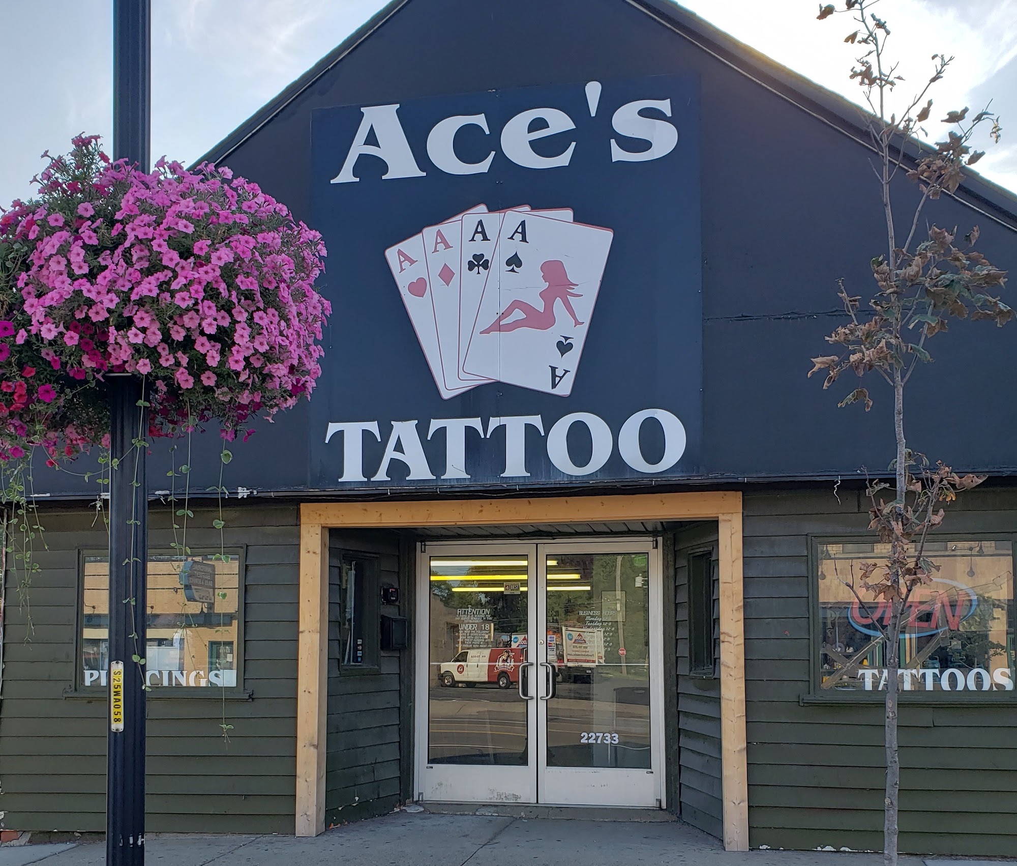 Aces Tattoo & Body Piercing