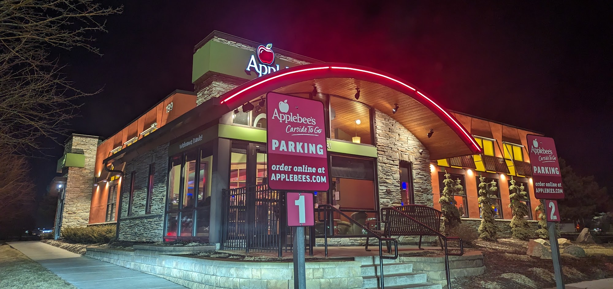 Applebee's Grill + Bar