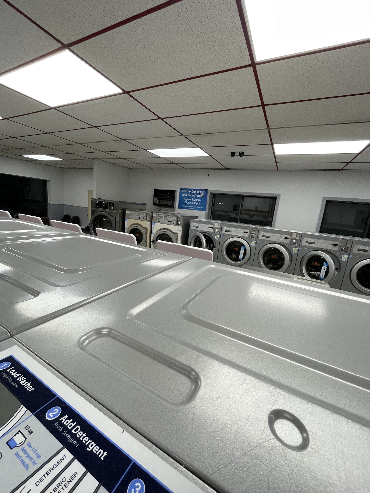 Cokato Laundromat and Carwash