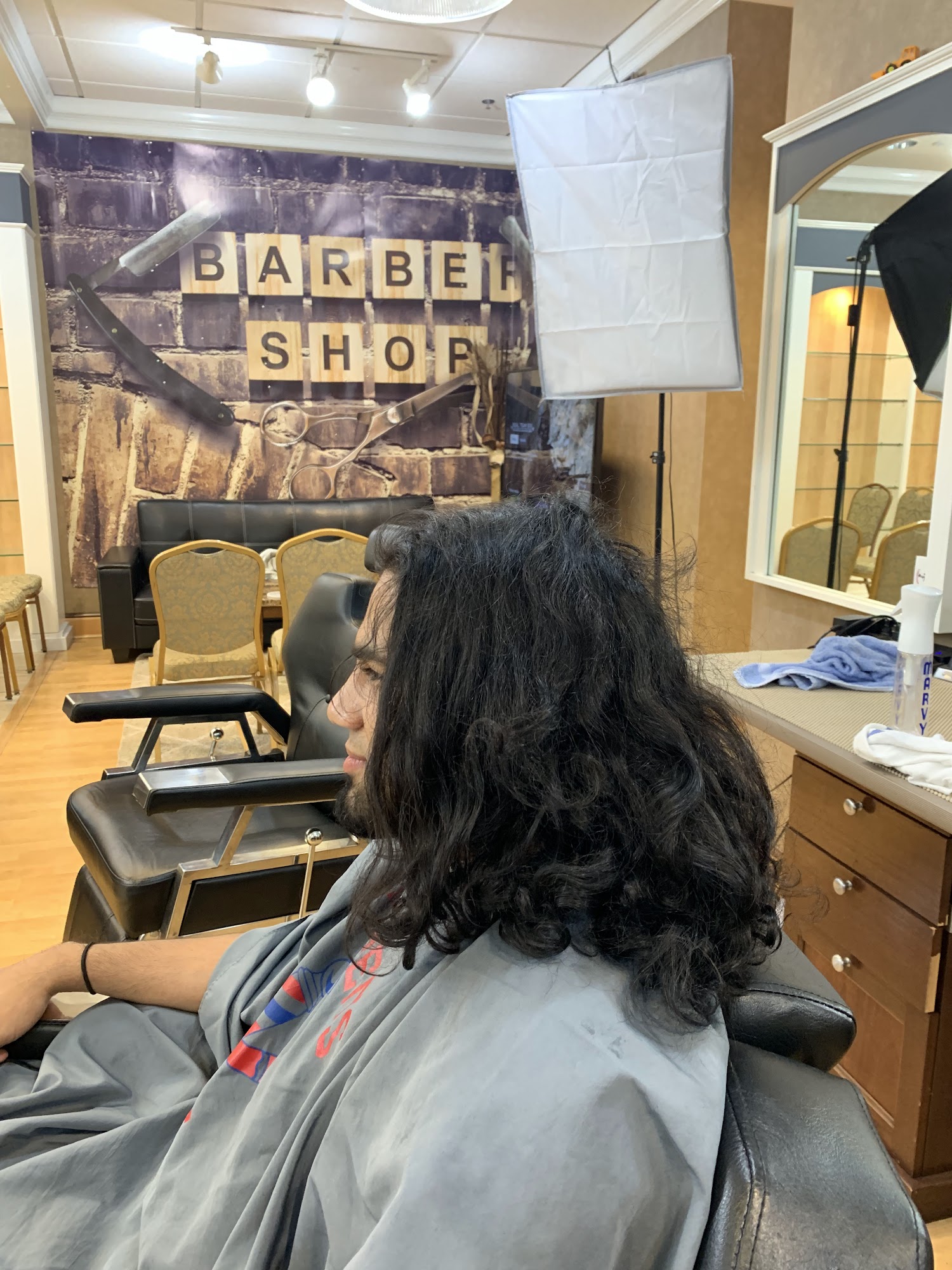 Cutting Edge Barbershop LLC