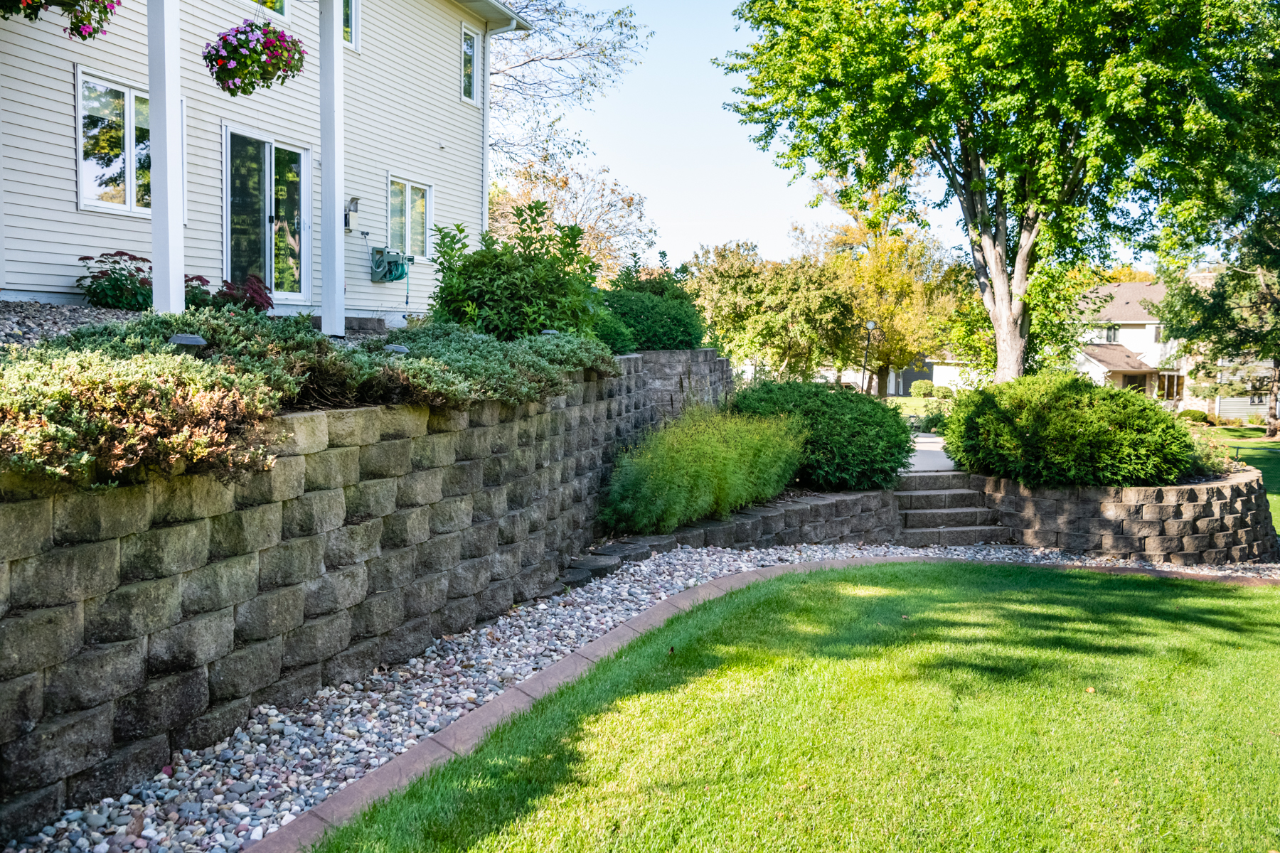 Quality Landscape Curbing LLC