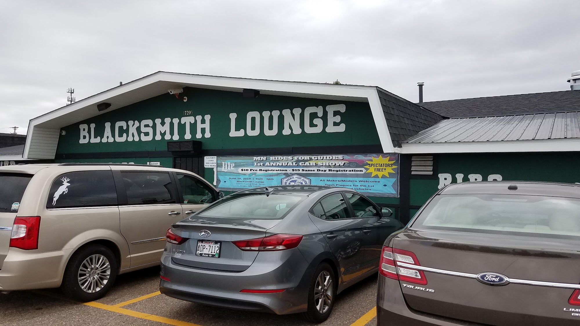 Blacksmith Lounge & Broaster