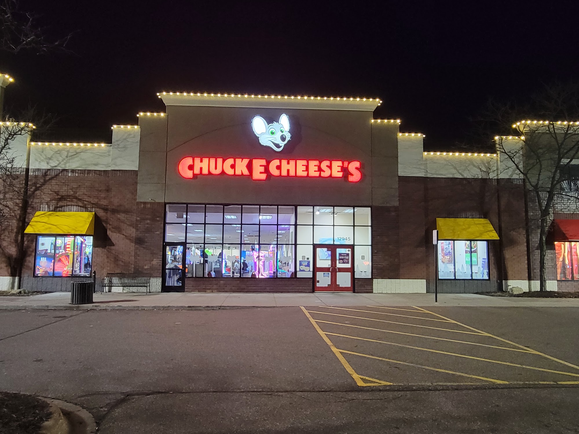 Chuck E. Cheese