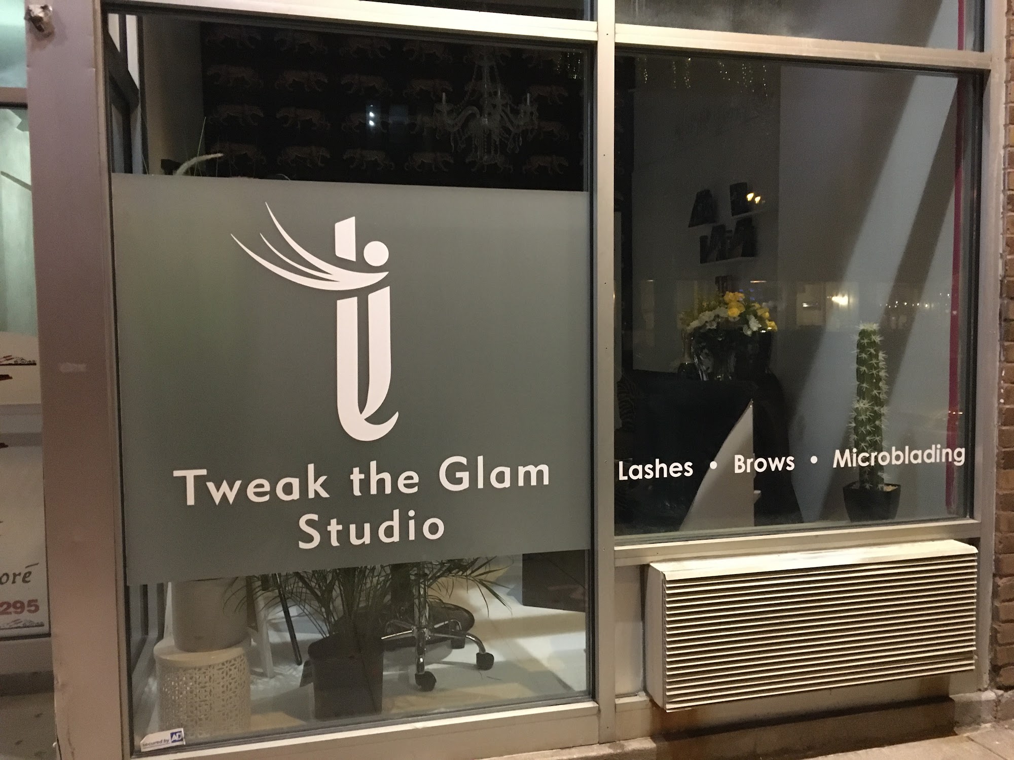 Tweak The Glam Studio
