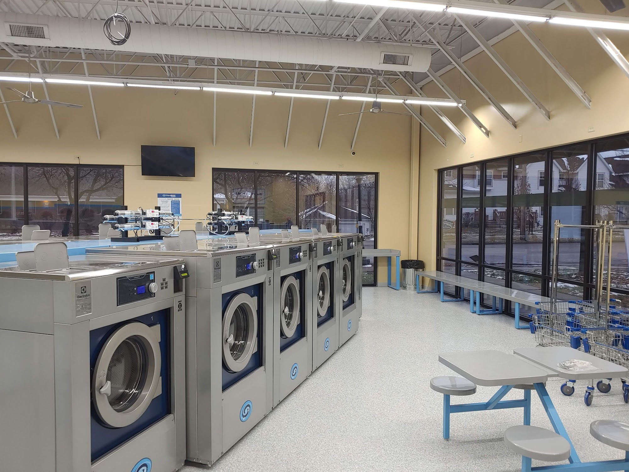 WaveMAX Laundry