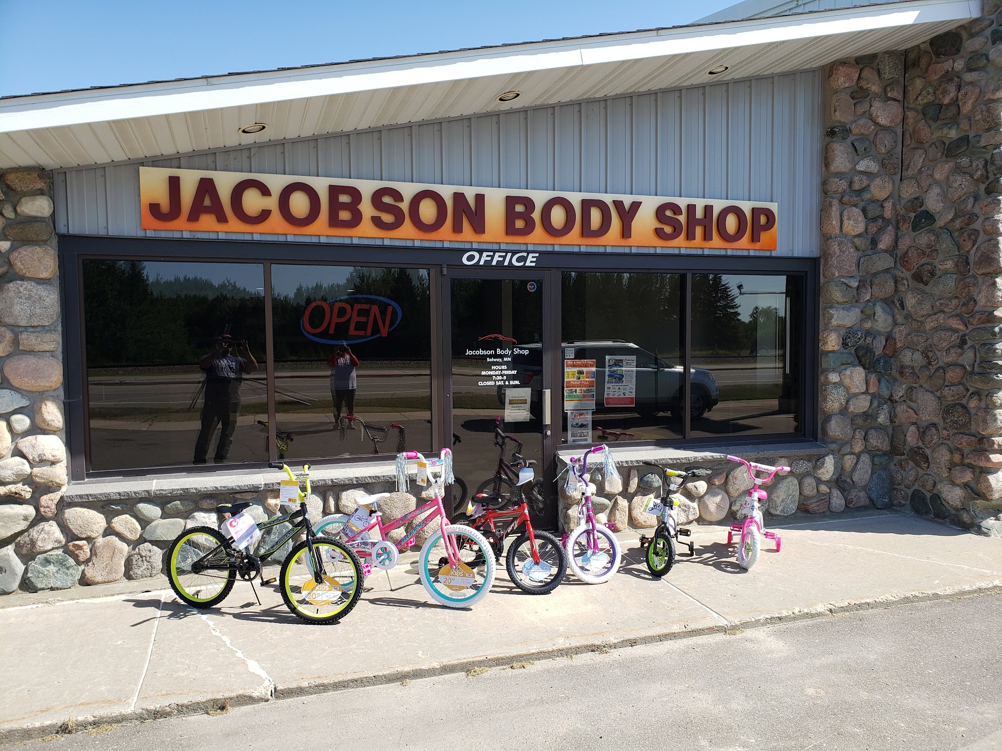 Jacobson Auto Body Shop Inc