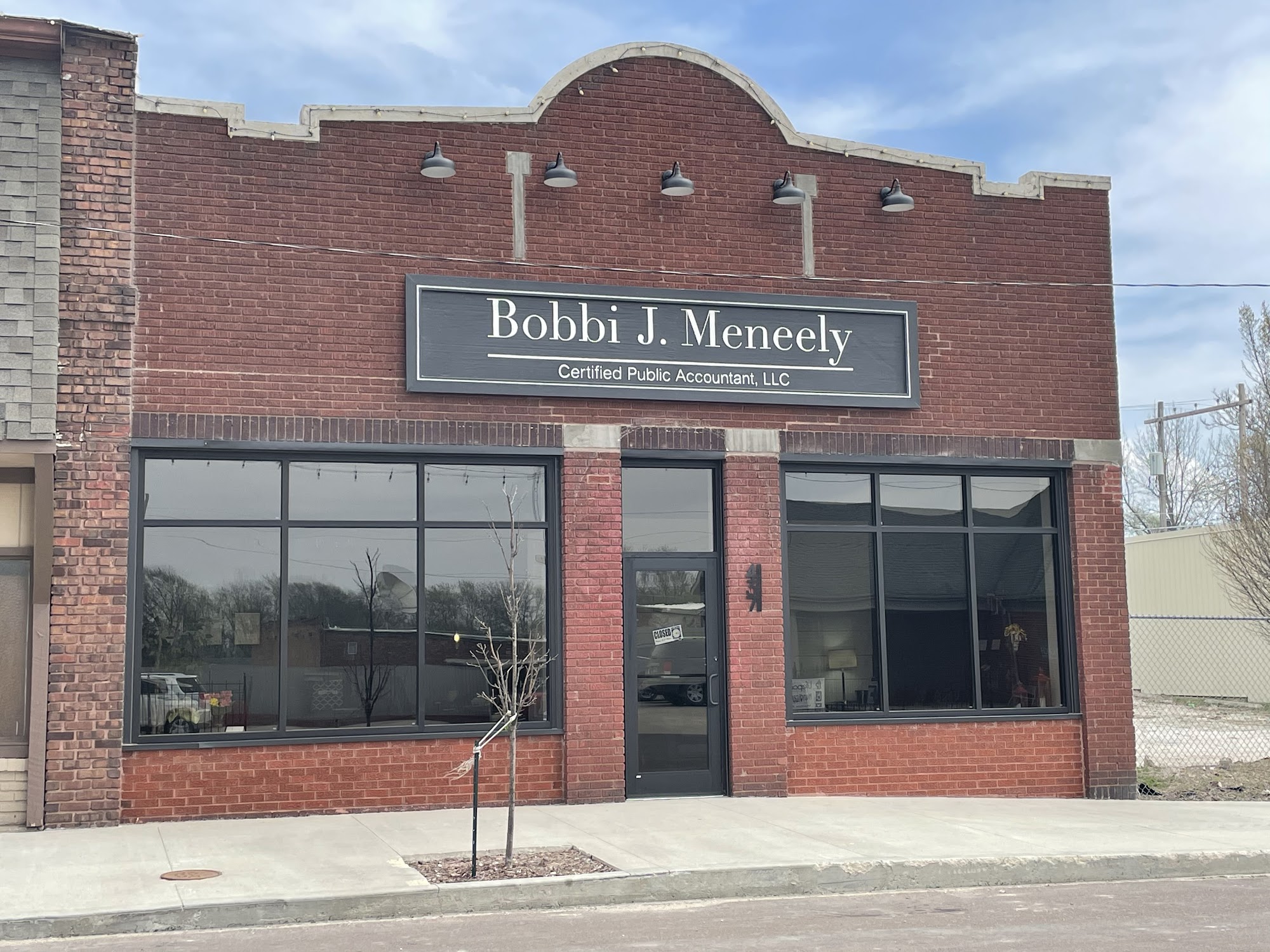 Bobbi J Meneely, CPA, LLC 437 Locust St, Chillicothe Missouri 64601