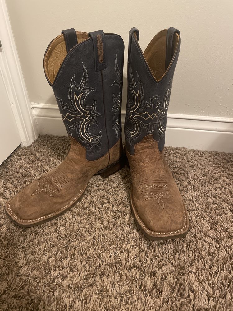 Larry's Boots & Western Wear