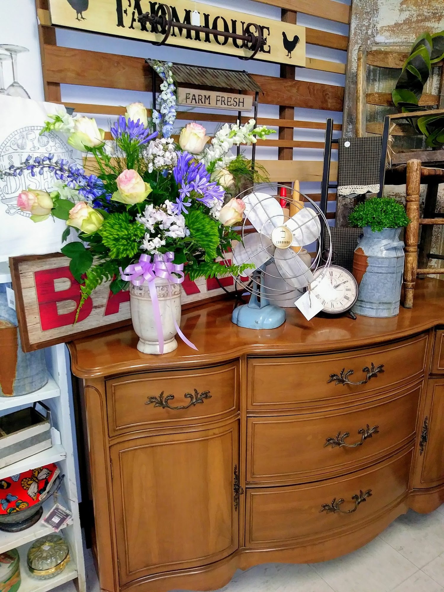 Debbie Kay's Floral and Vintage Market 1214 S Park St, El Dorado Springs Missouri 64744