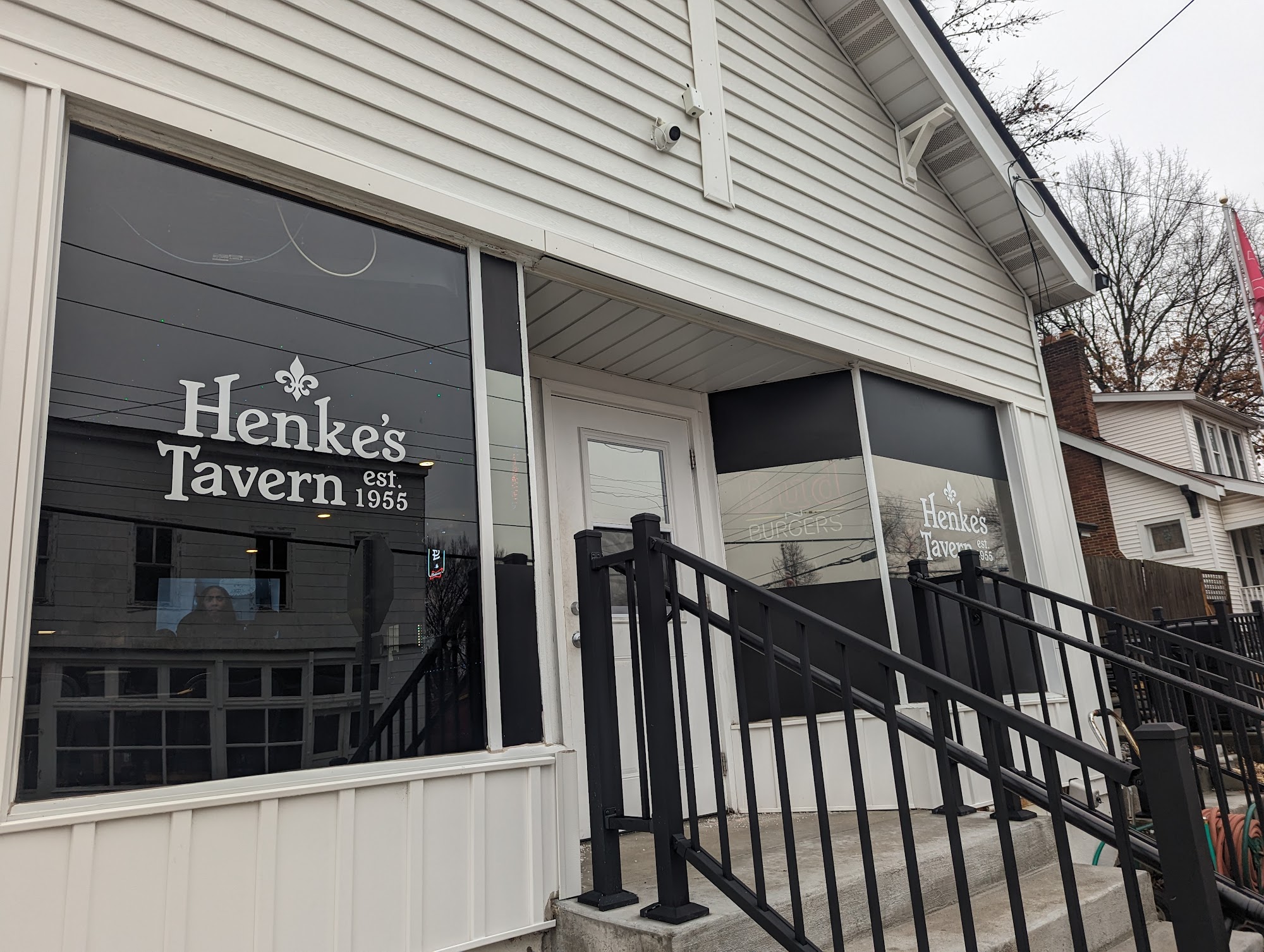 Henkes Tavern