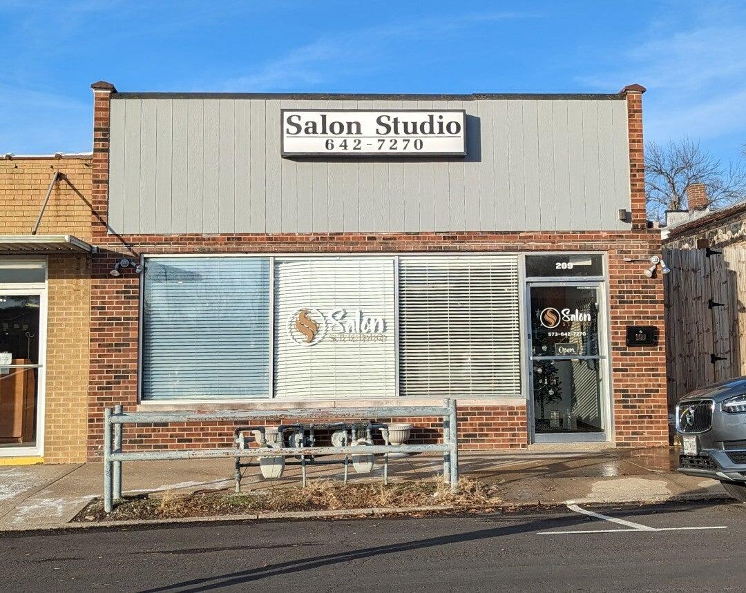 Salon Studio 209 E 5th St, Fulton Missouri 65251