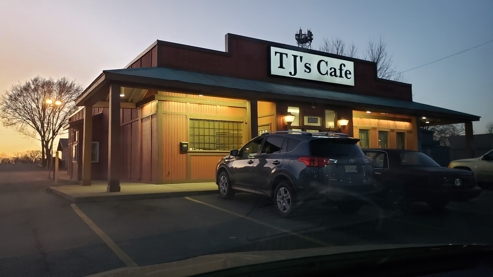 T J's Cafe