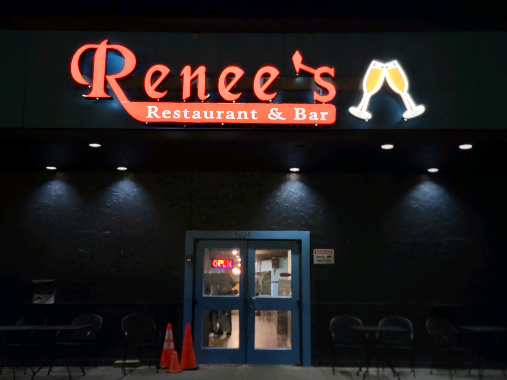 Renee's Restaurant & Bar
