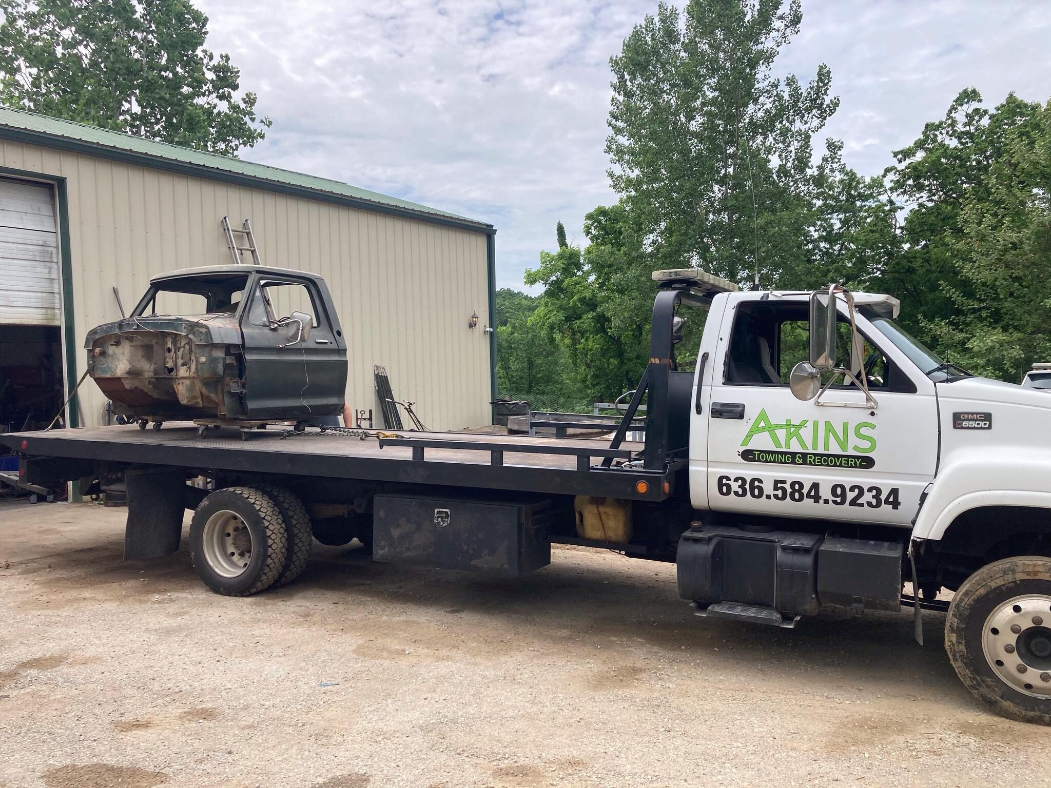 Akins Towing and Recovery LLC 1008 Lambert Ln, Villa Ridge Missouri 63089