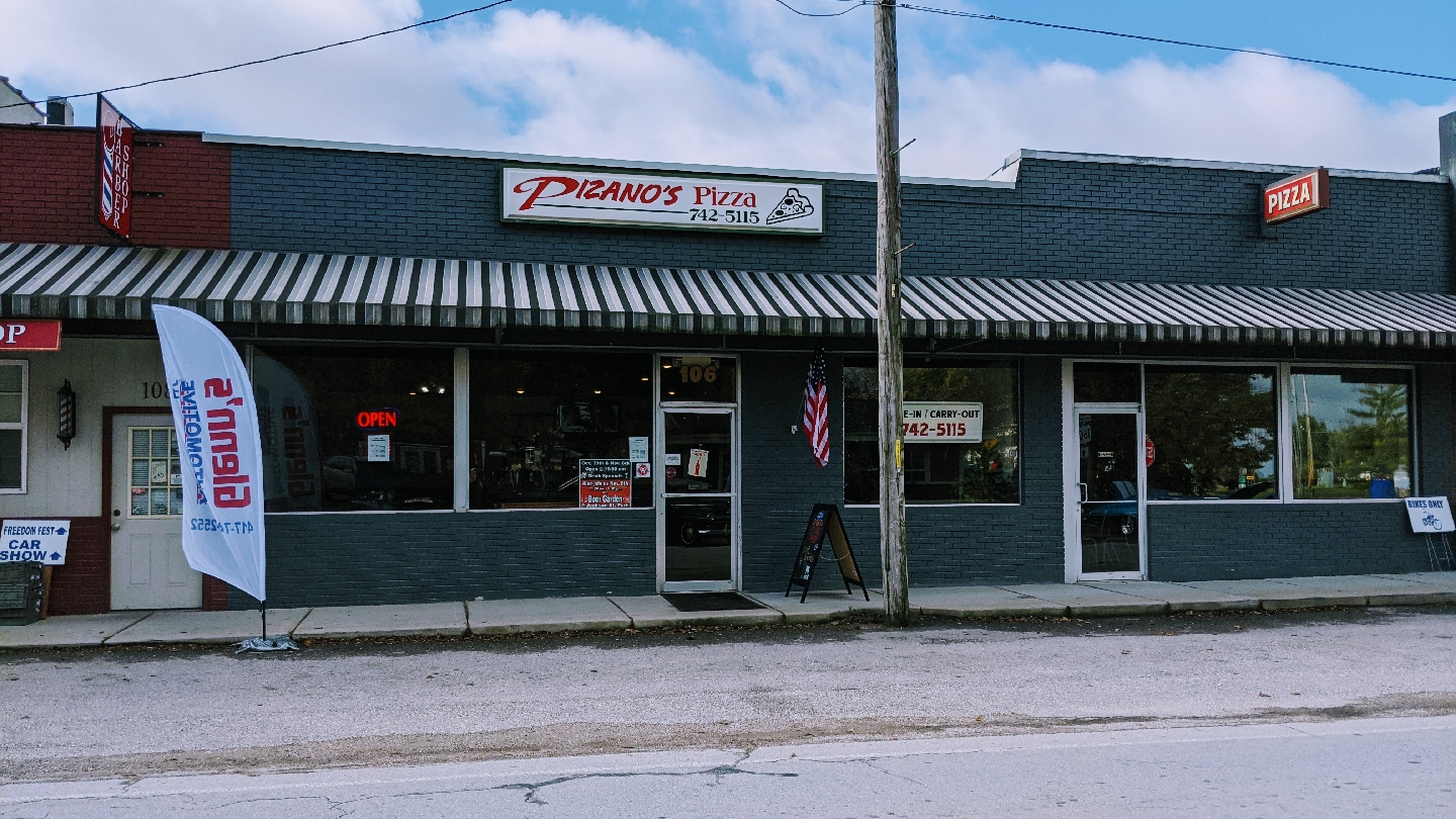 Pizano's Pizza and Sauce Lounge