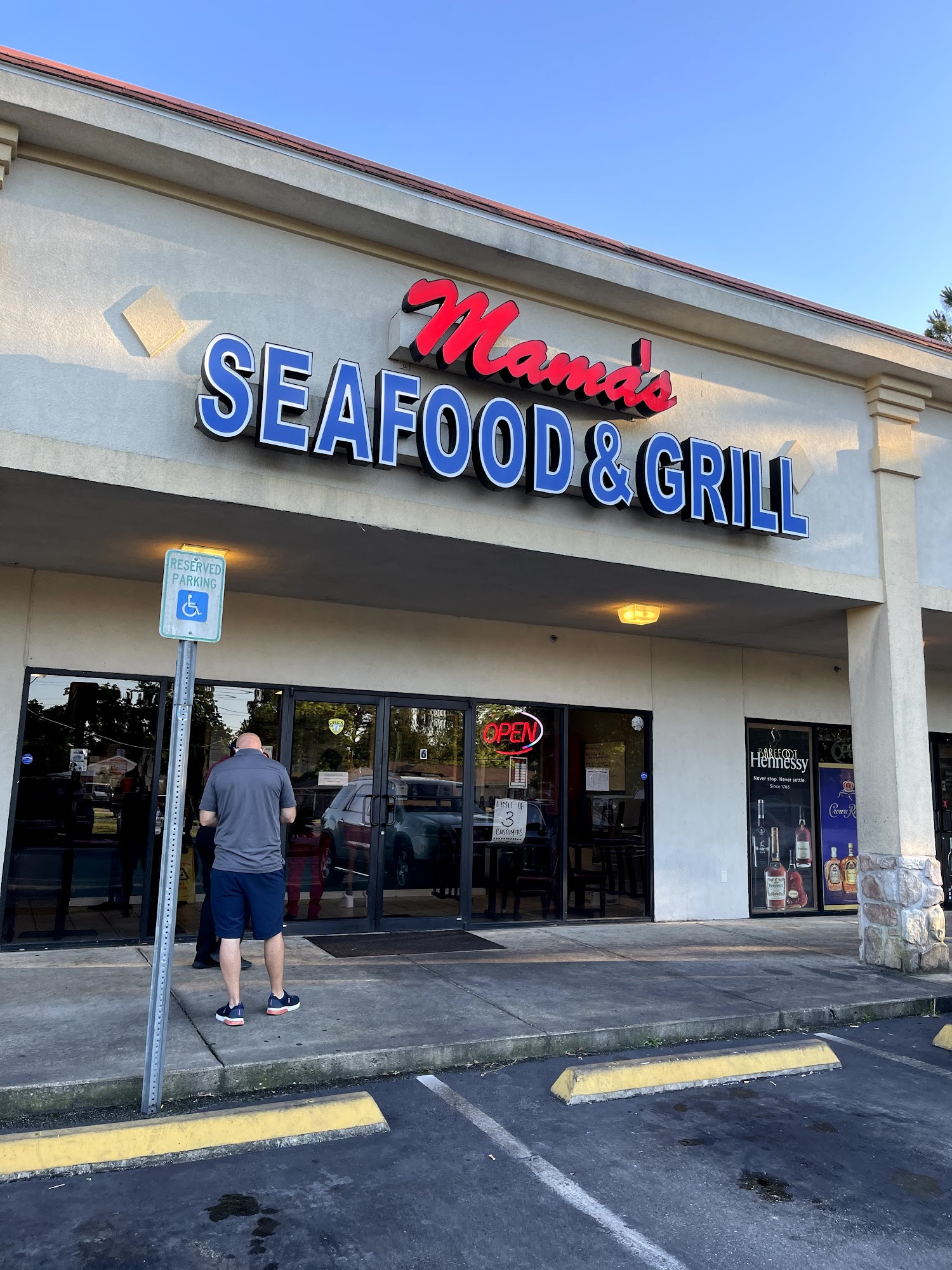 Mama's Seafood & Grill