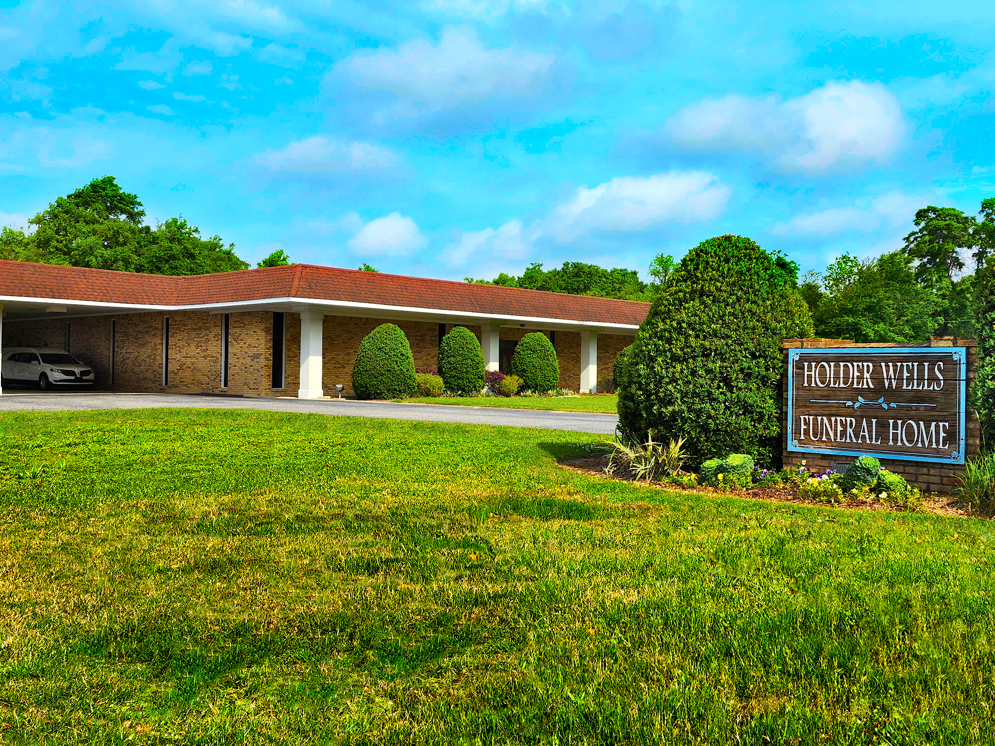 Holder-Wells Funeral Home 4007 Main St, Moss Point Mississippi 39563