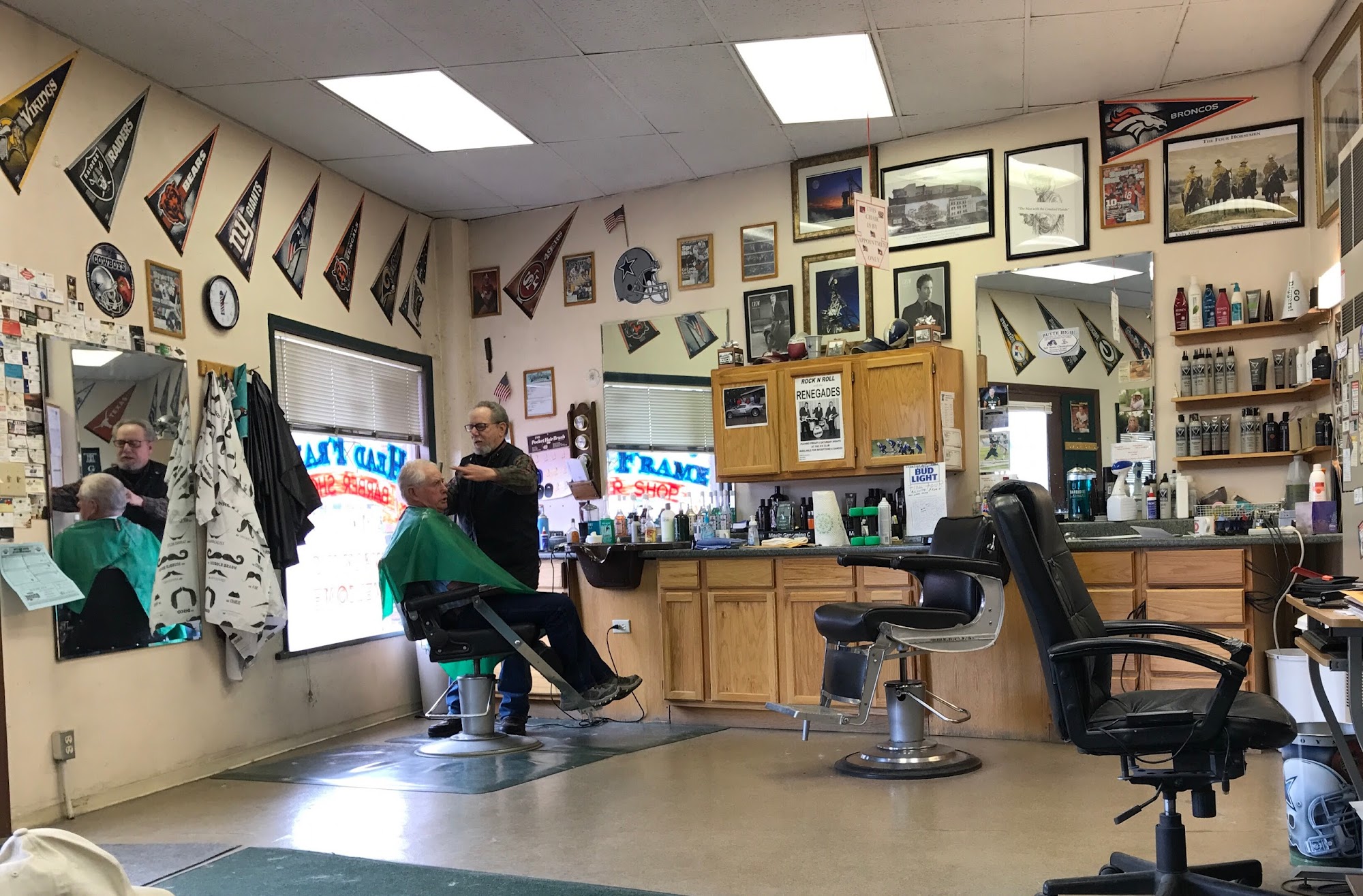 Headframe Barber Shop