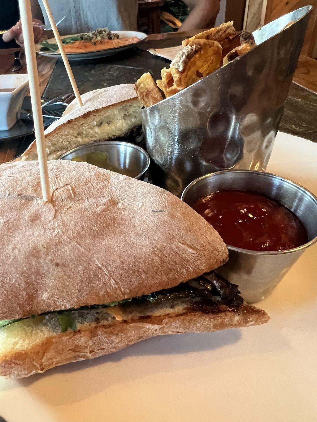 Photo credit: happycow