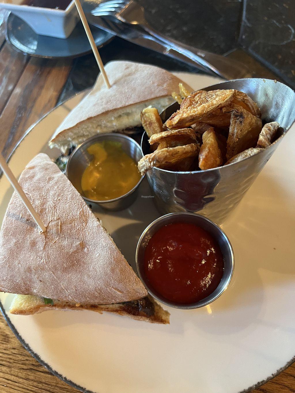 Photo credit: happycow