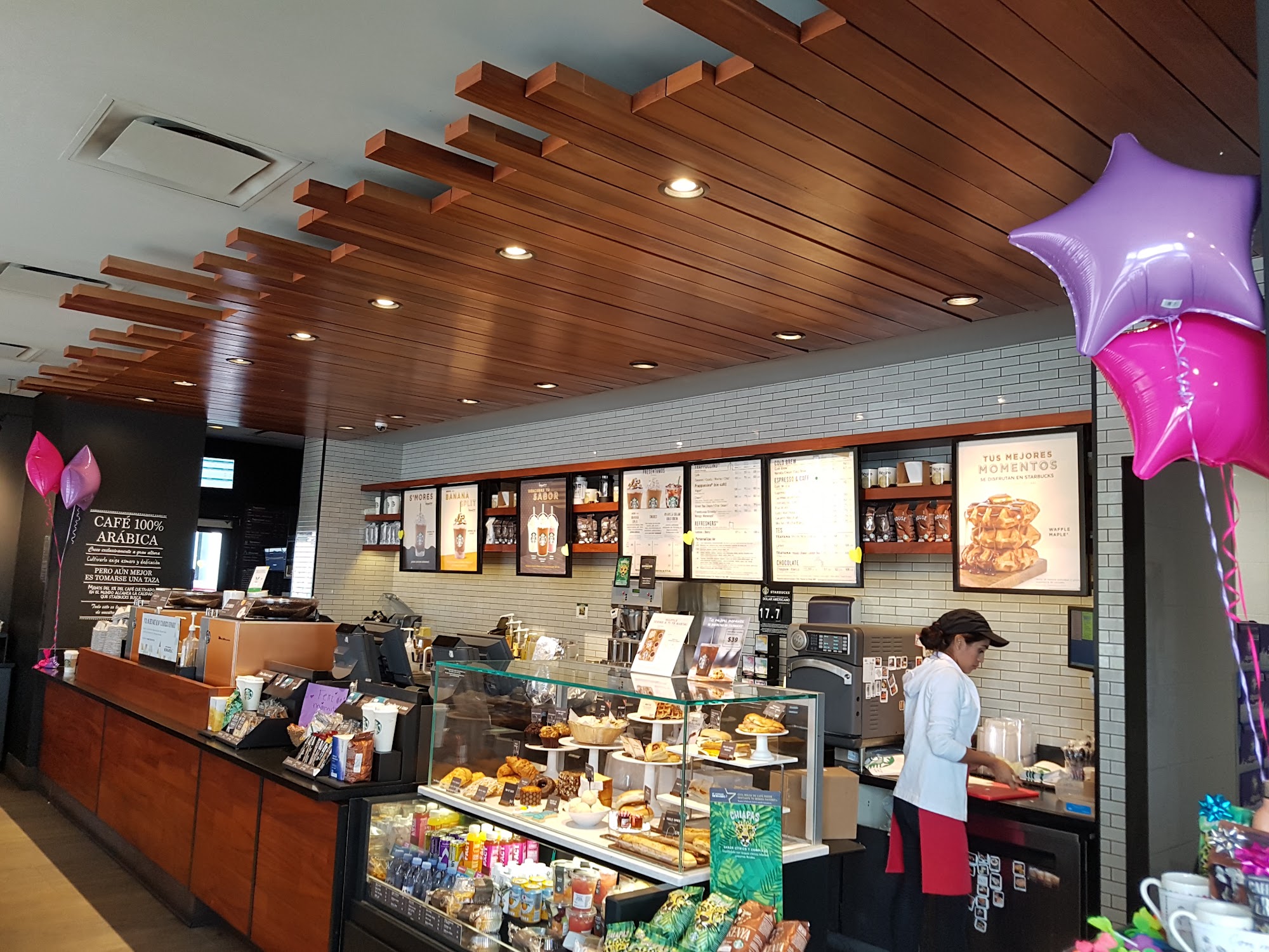 Starbucks (Starbucks Villamarino)