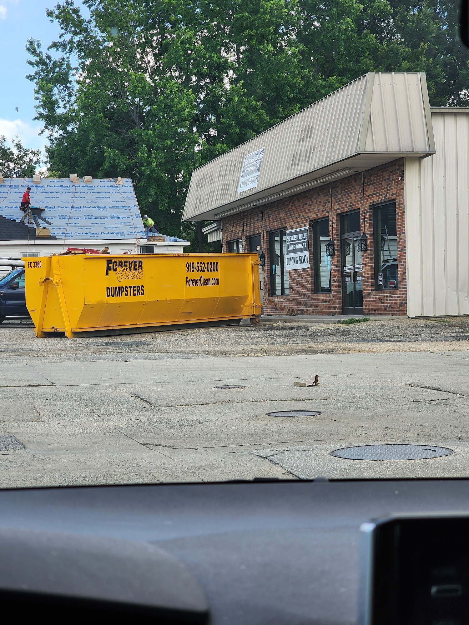 A Cleaner Tomorrow Dry Cleaners 330 N Raleigh St, Angier North Carolina 27501