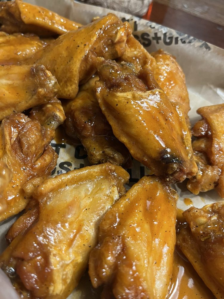 East Coast Wings + Grill