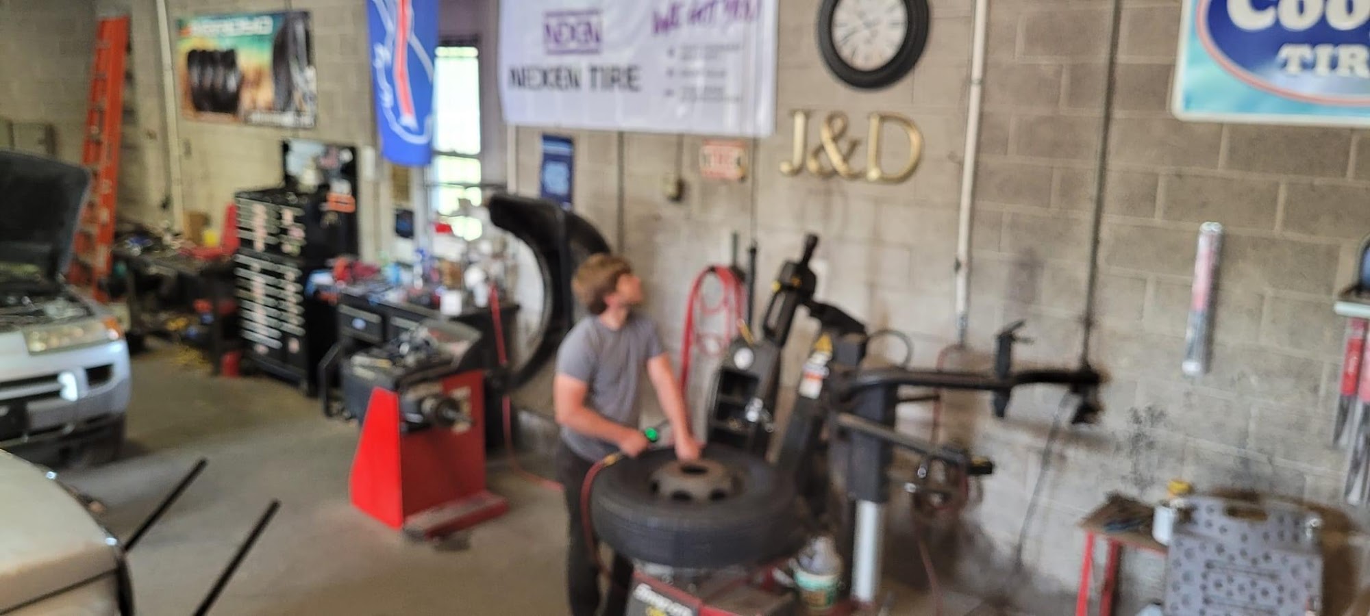 J and D Tire and Automotive