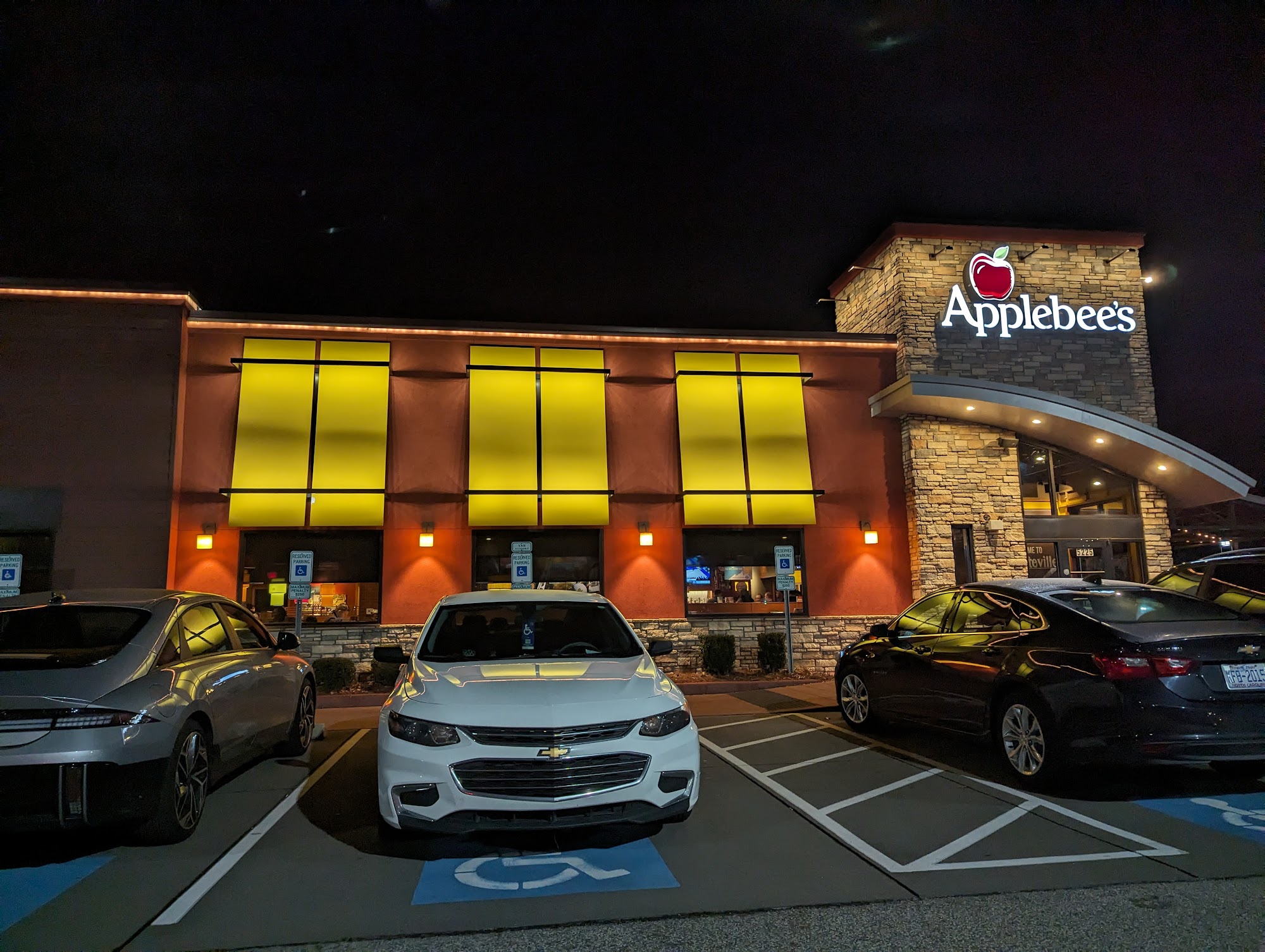 Applebee's Grill + Bar