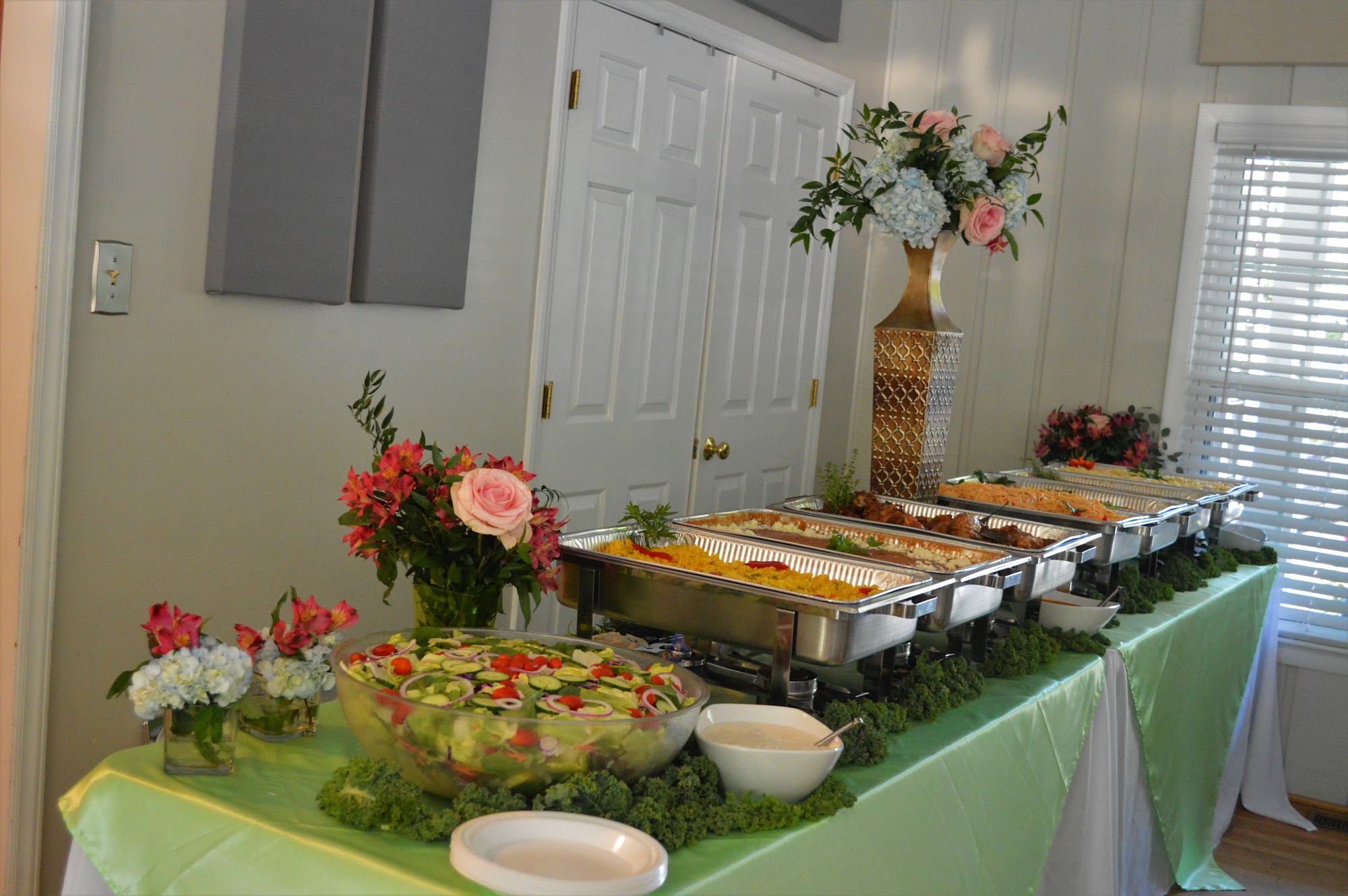 chinelos catering service