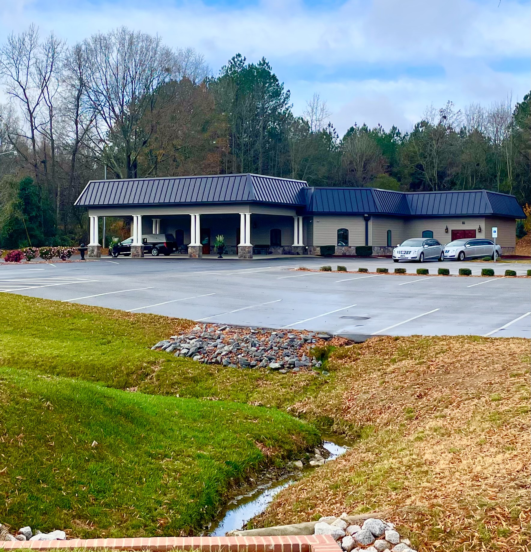 Holland Funeral Service & Crematory
