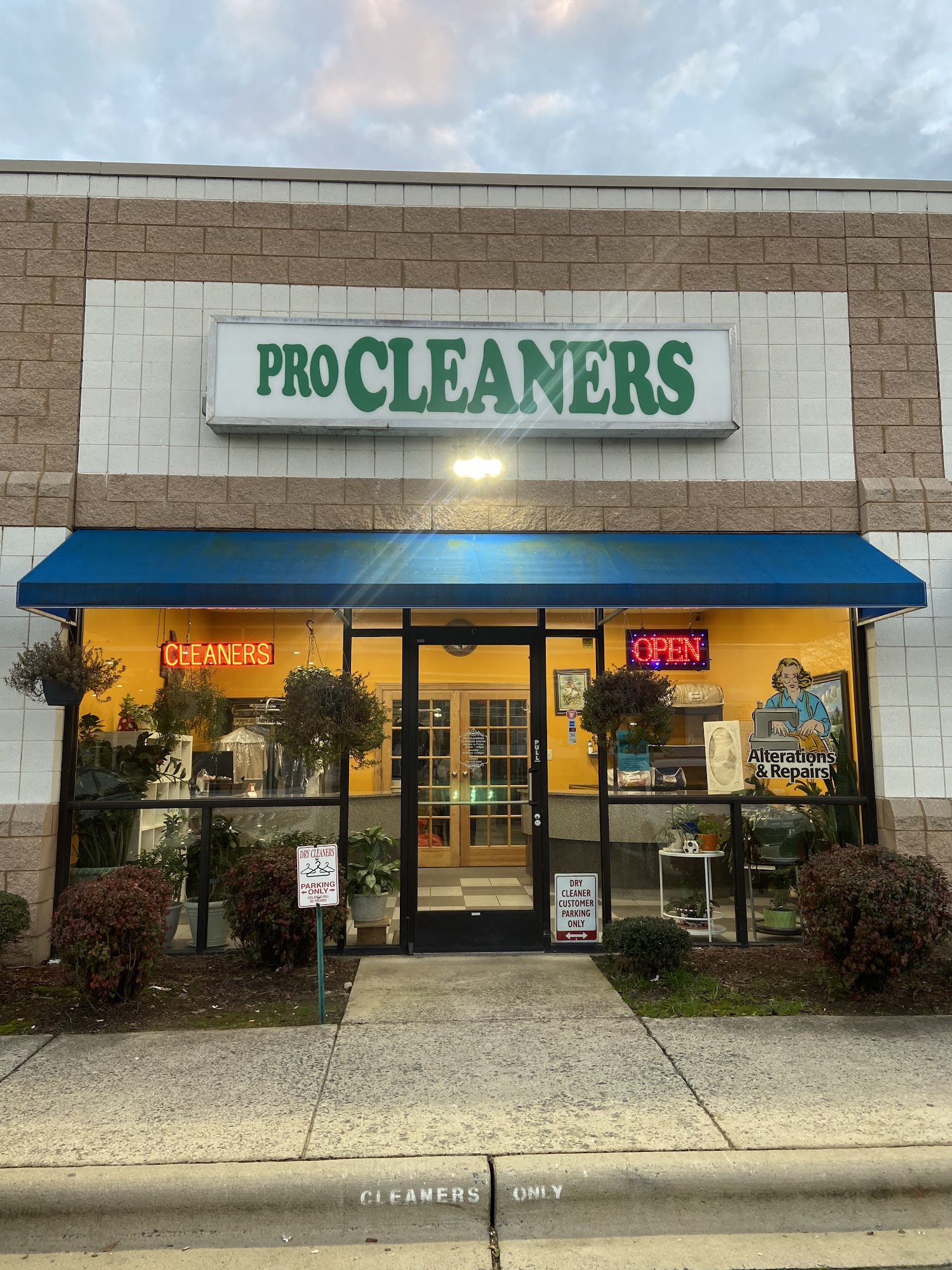 Pro Cleaners & Alterations