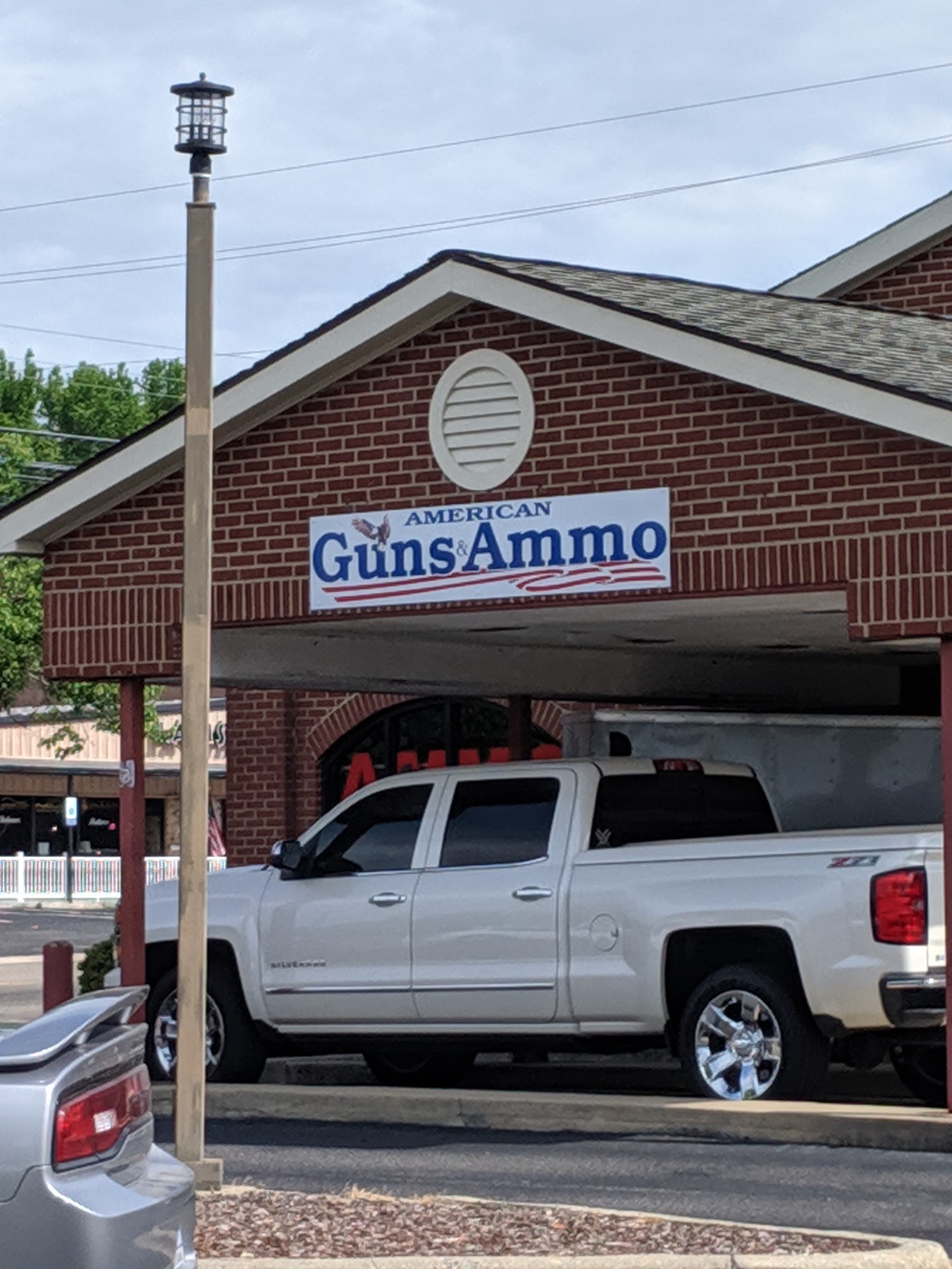 AMERICAN GUNS & AMMO