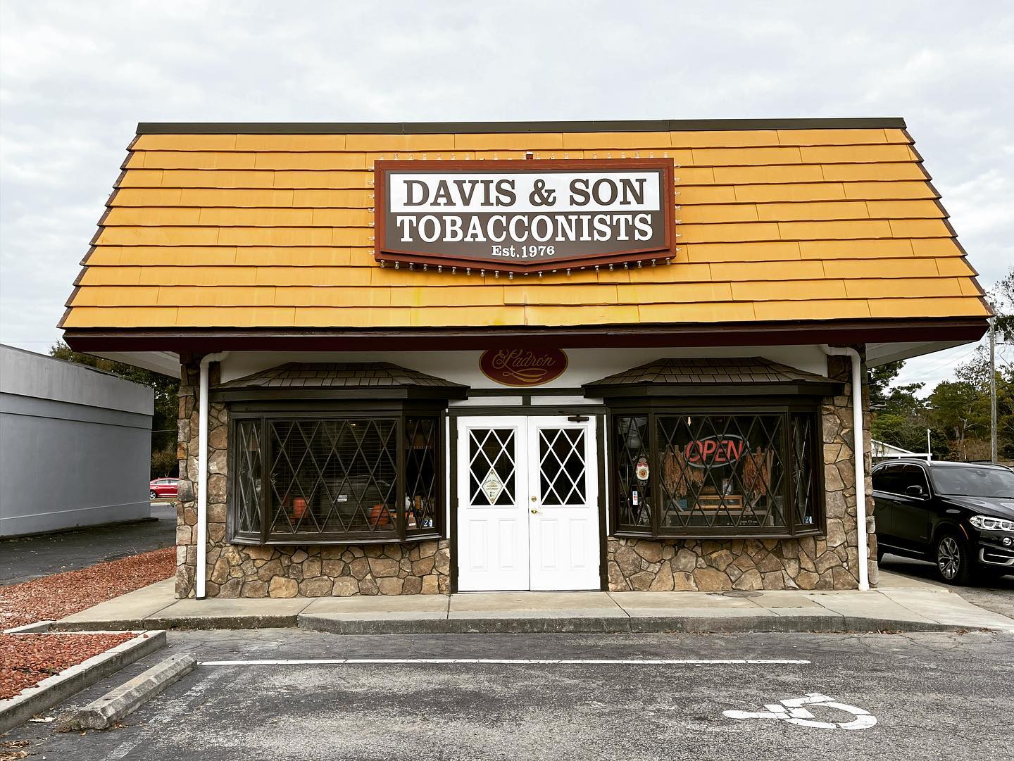Davis & Son Tobacconists Inc