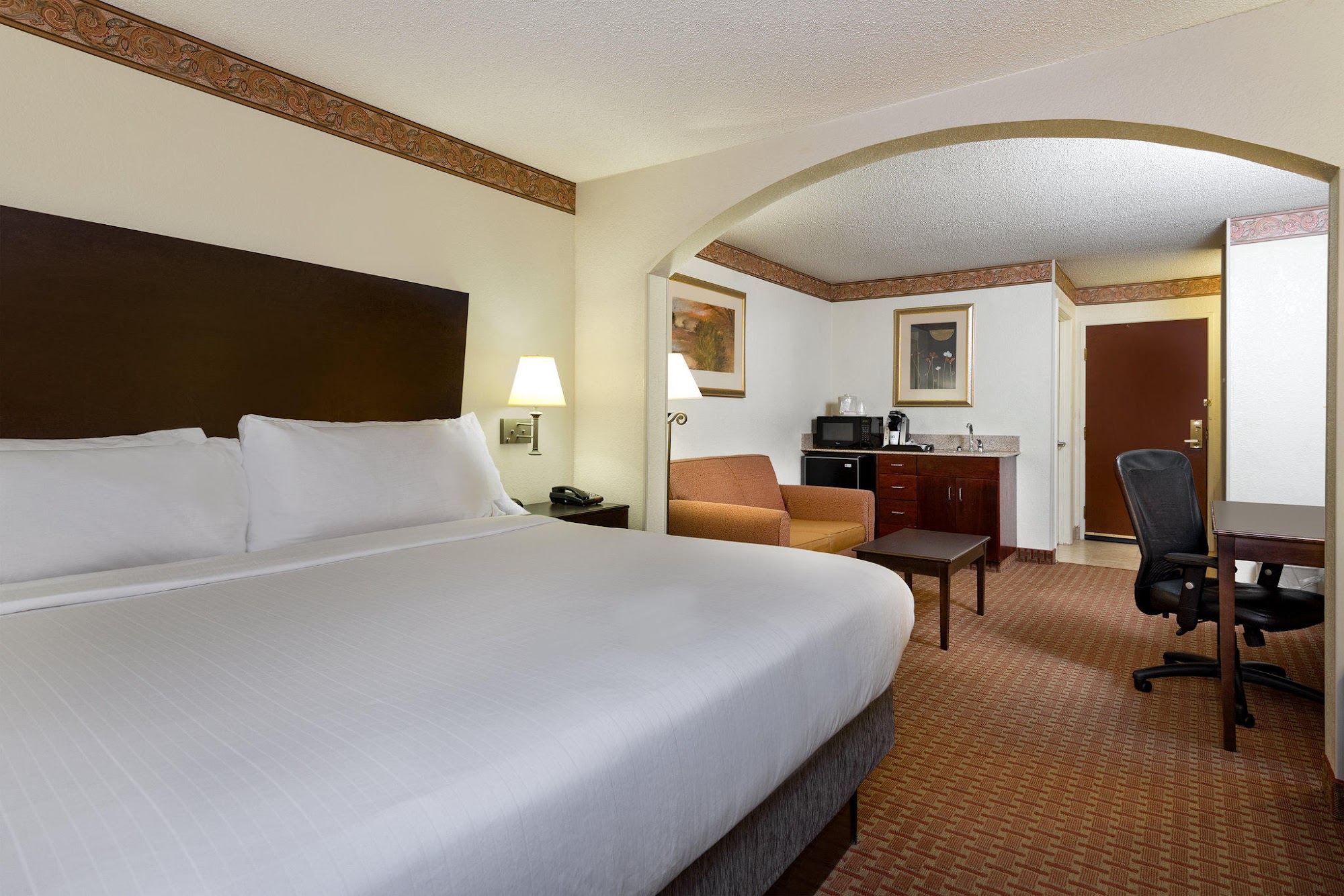 Holiday Inn Express & Suites Wilson I-95, an IHG Hotel